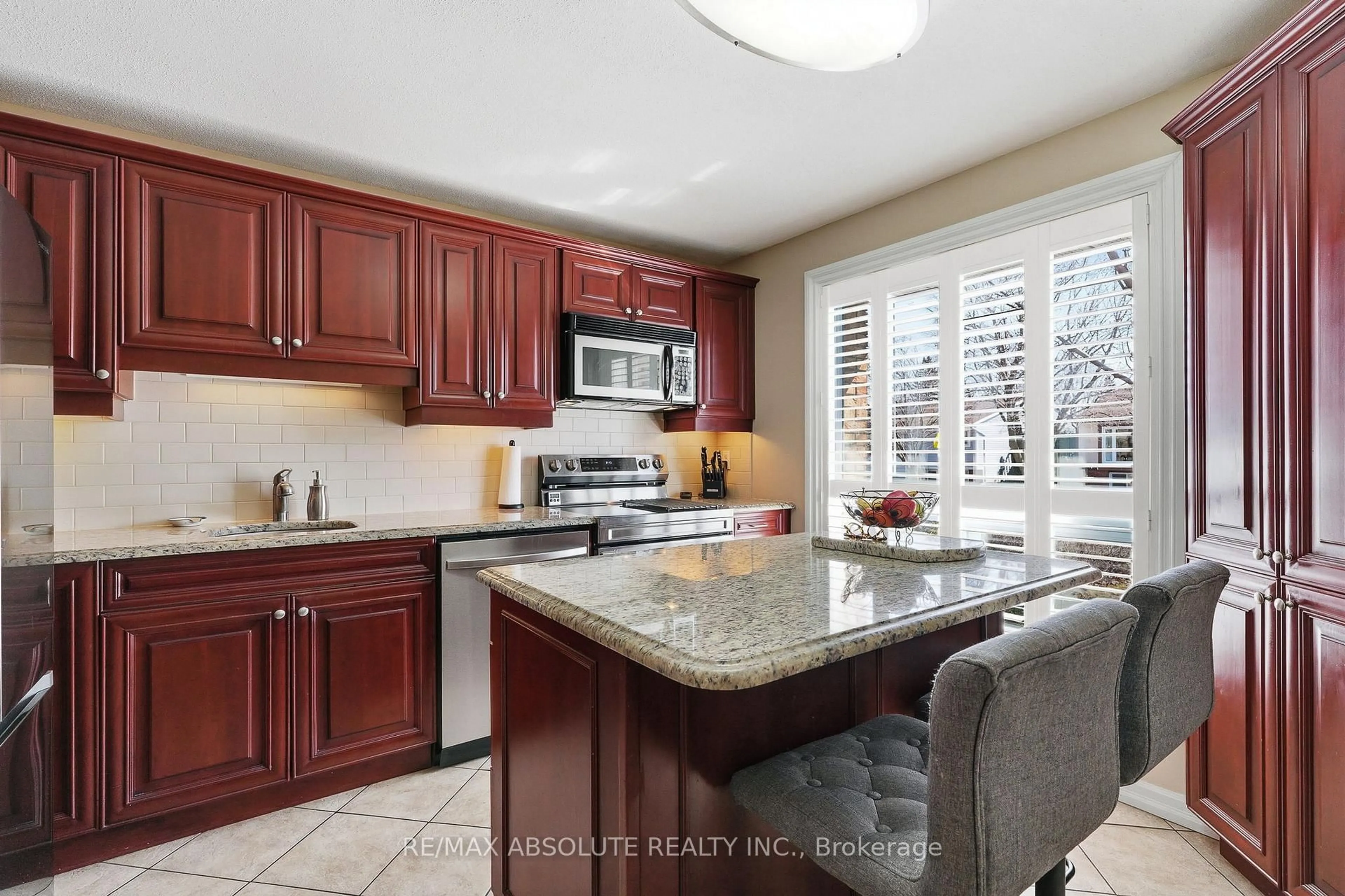 Open concept kitchen, ceramic/tile floor for 1594 St Georges St, Ottawa Ontario K1E 2M9