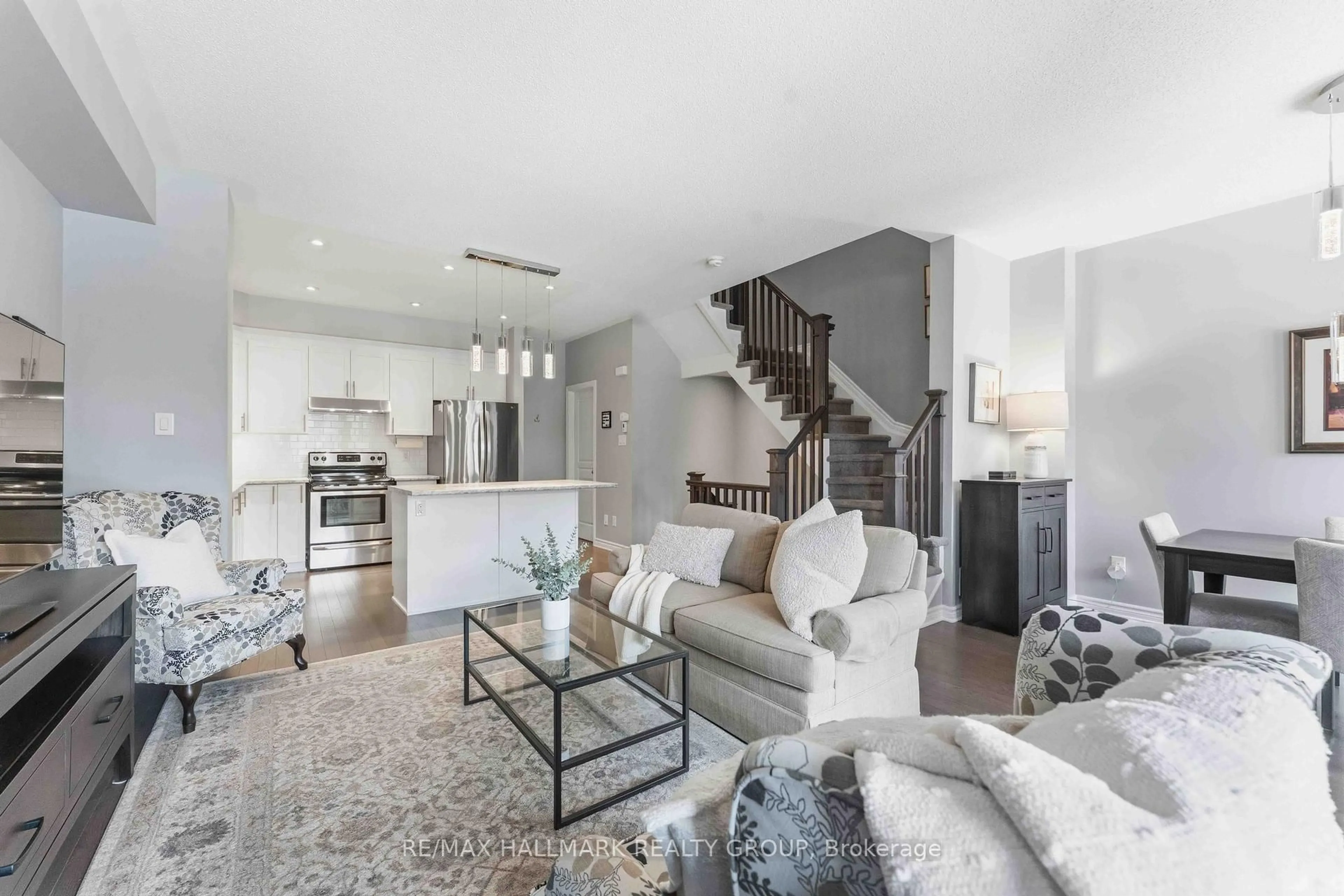 Living room with furniture, unknown for 107 WILD SENNA Way, Ottawa Ontario K2J 5Z7