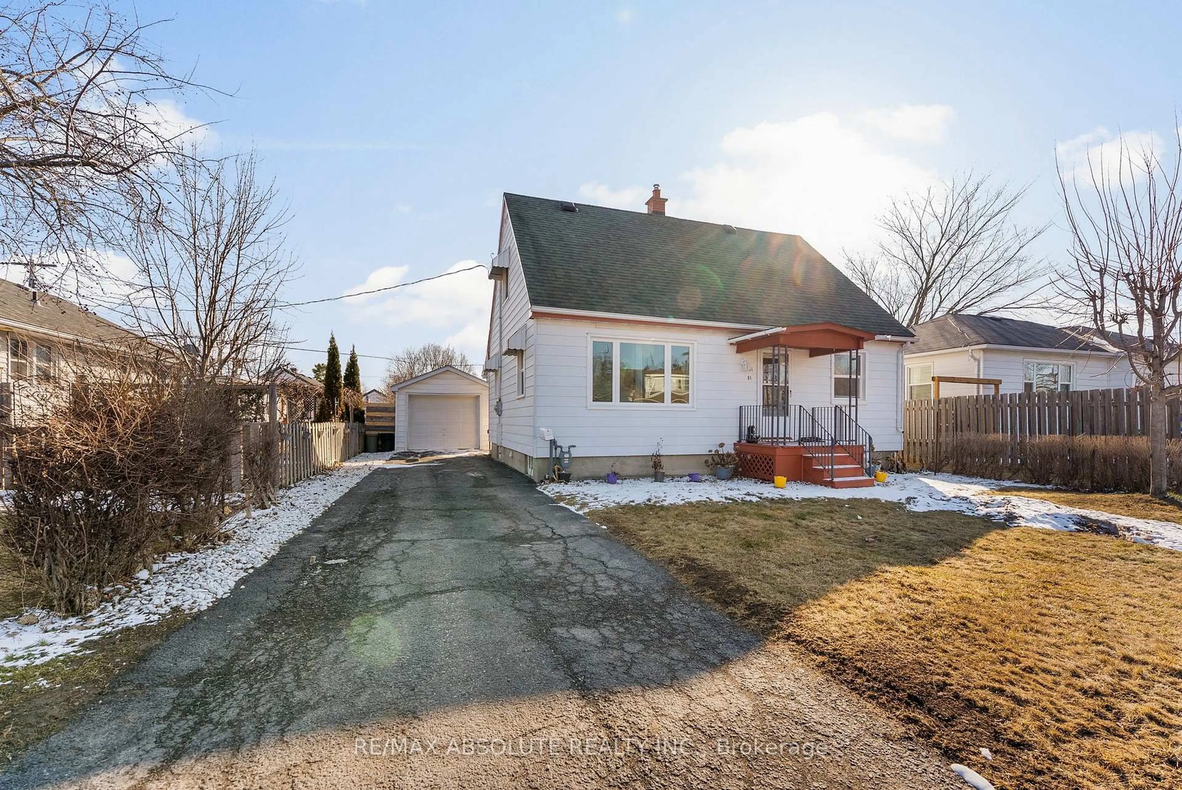 A pic from outside/outdoor area/front of a property/back of a property/a pic from drone, street for 61 Third Ave, Arnprior Ontario K7S 1Y6