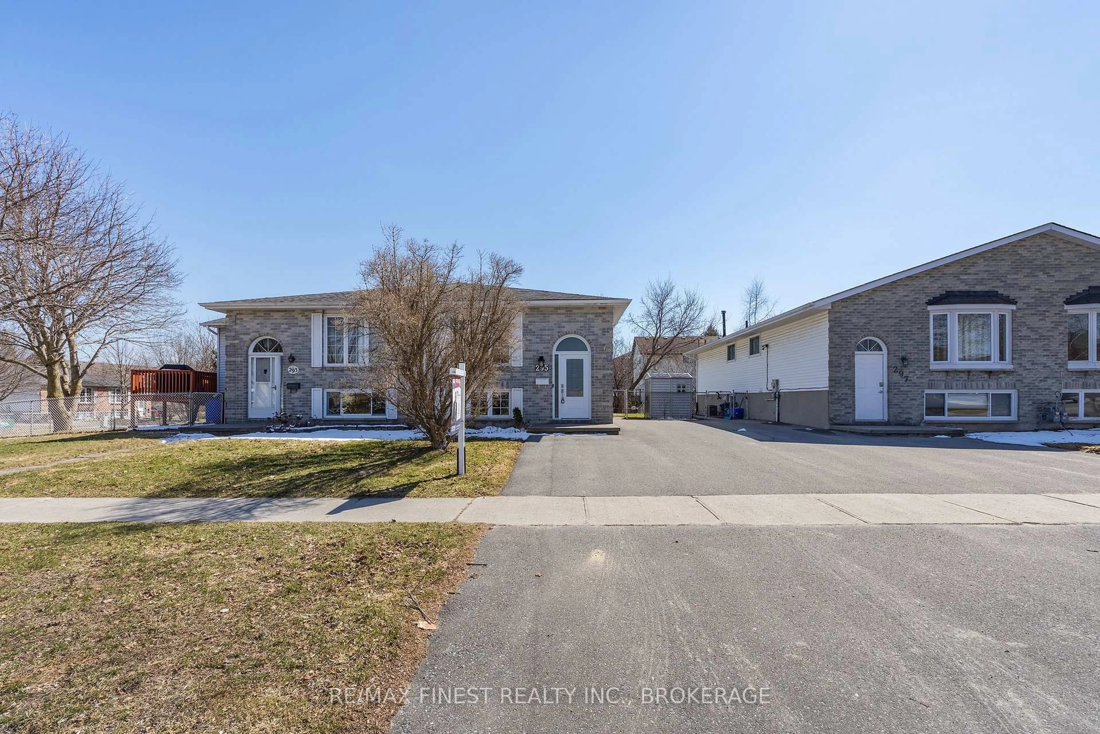 A pic from outside/outdoor area/front of a property/back of a property/a pic from drone, street for 295 OWENS Cres, Kingston Ontario K7M 8G9
