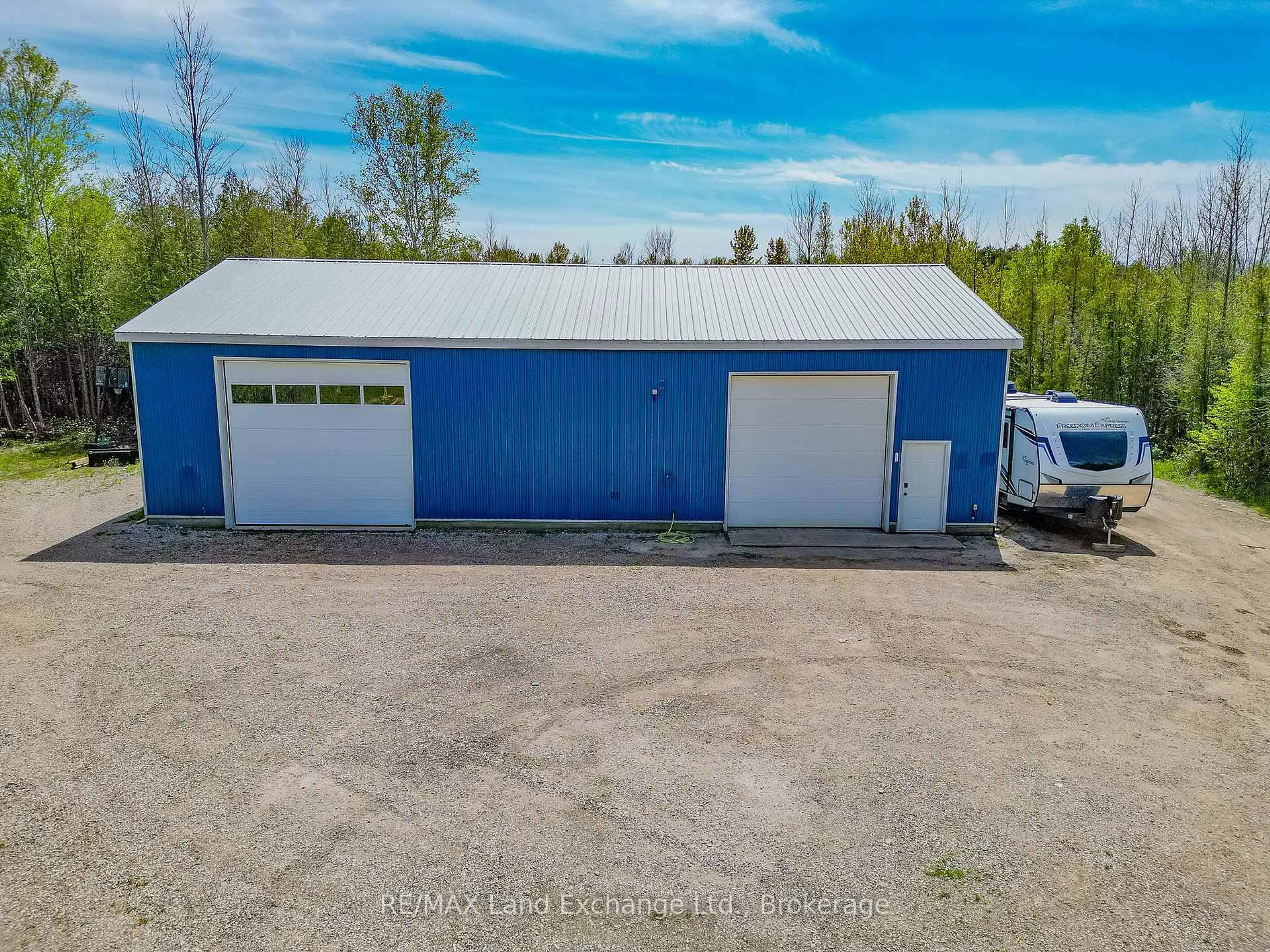 A pic from outside/outdoor area/front of a property/back of a property/a pic from drone, building for 89 Concession 4 Rd, Saugeen Shores Ontario N0H 2C5