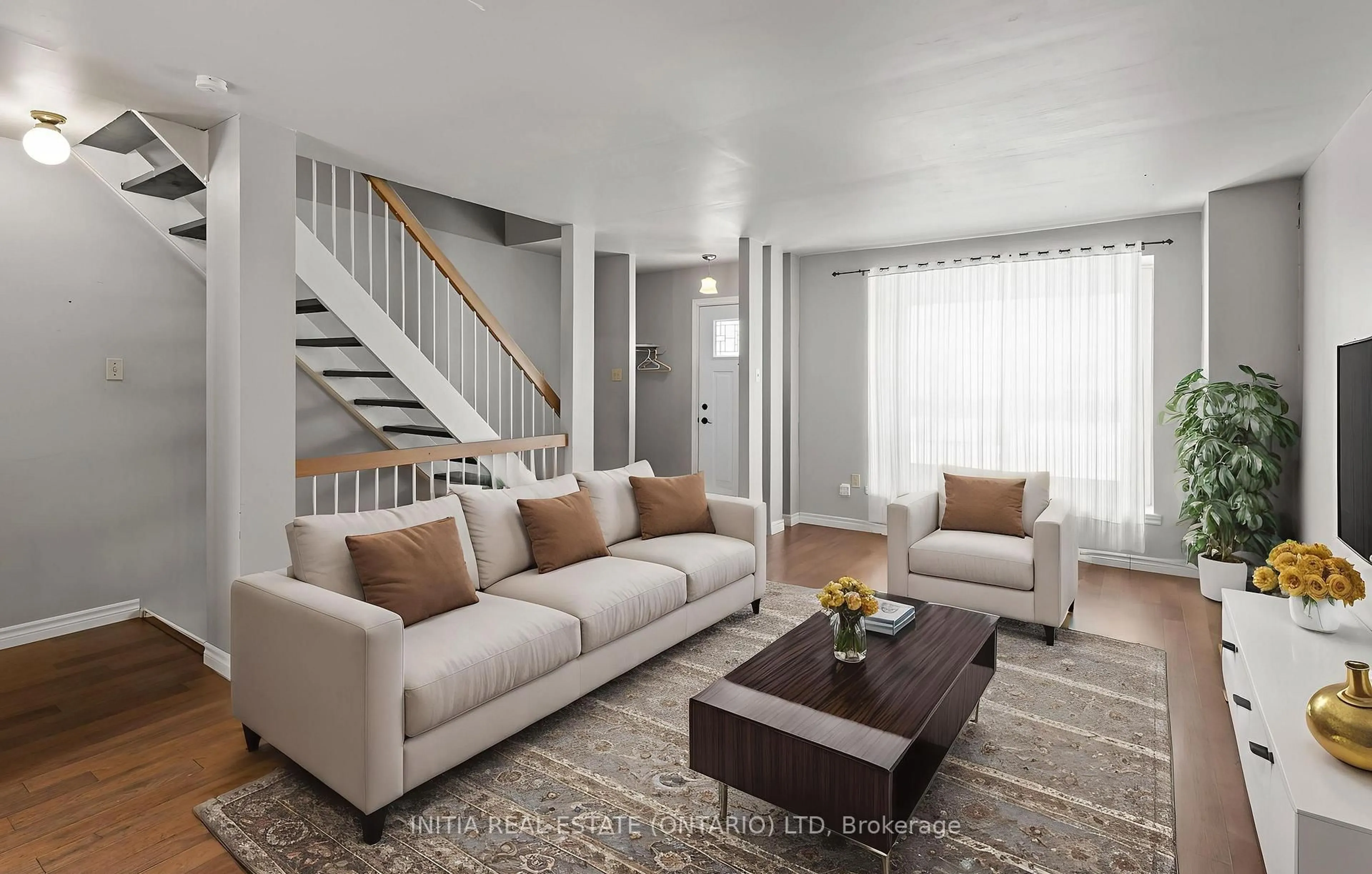 Living room with furniture, unknown for 253 Taylor St #19, London East Ontario N5Y 2J6