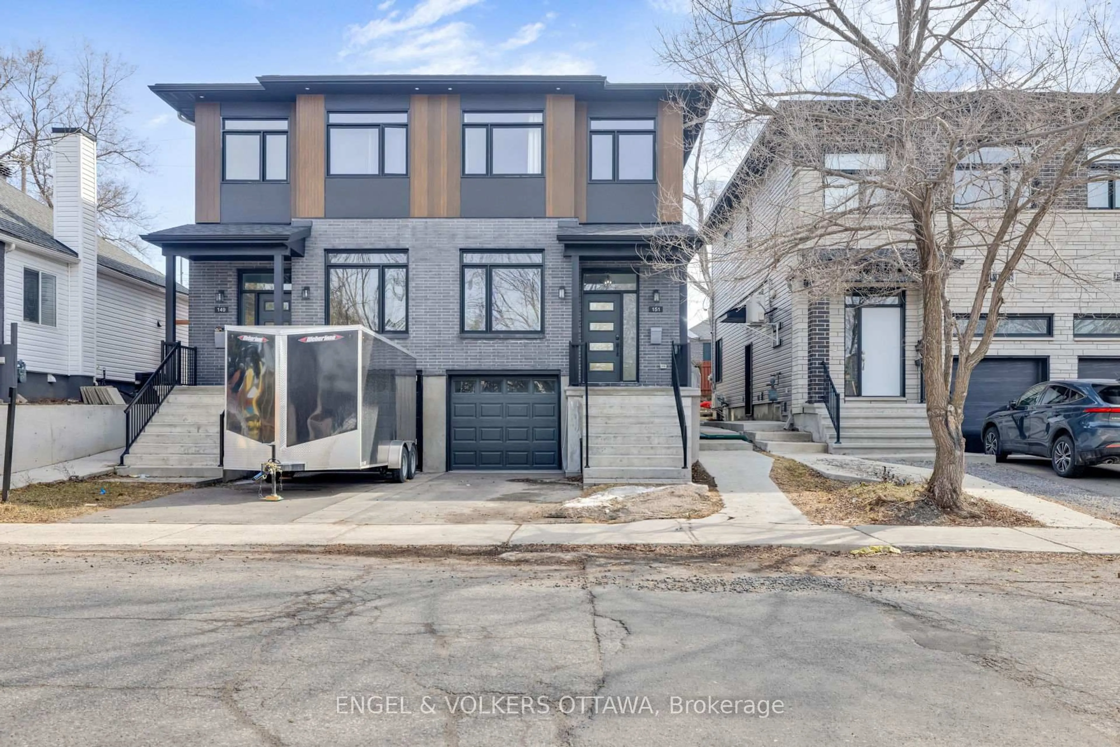 Unknown for 151 Longpré St, Ottawa Ontario K1L 7J5