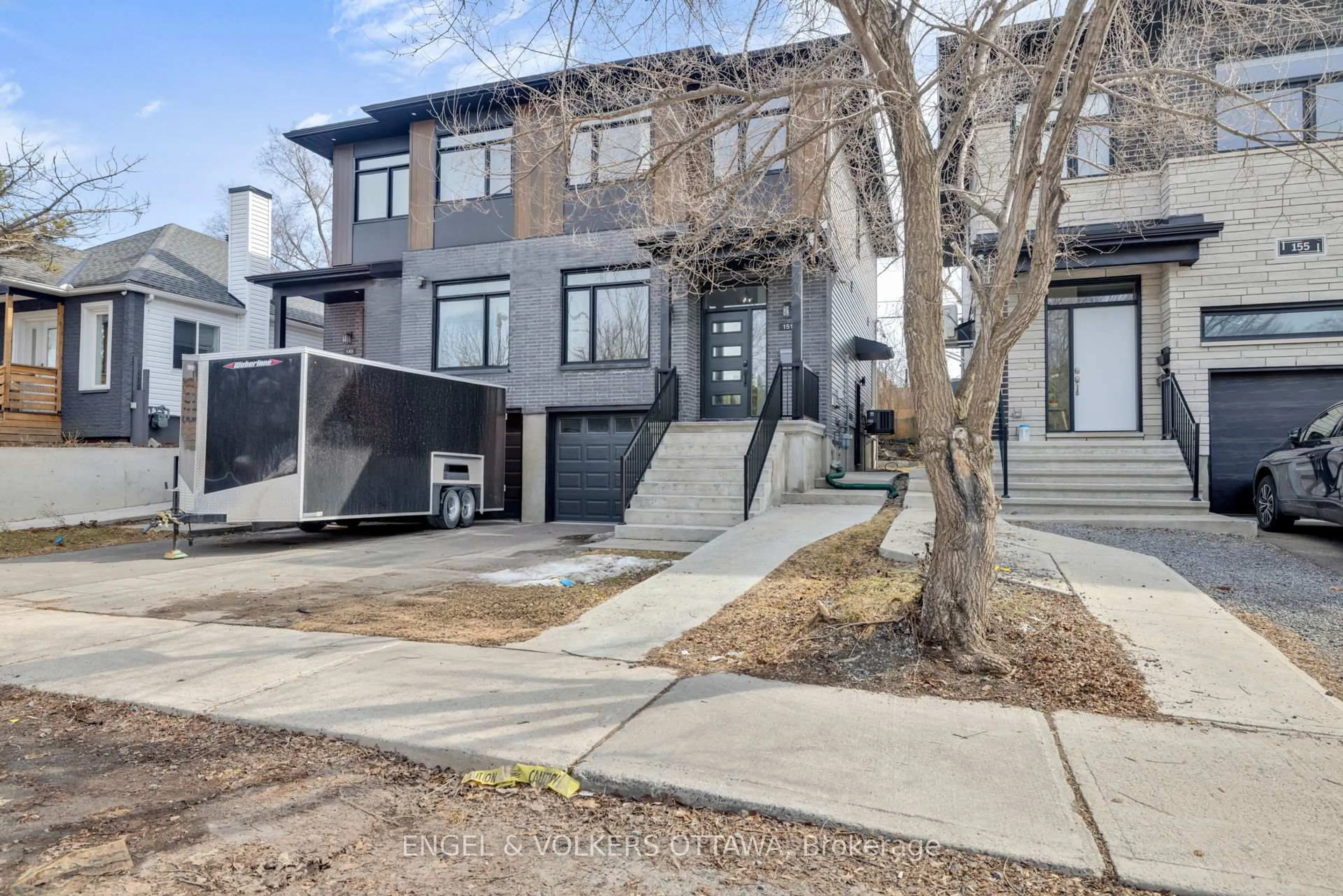 Unknown for 151 Longpré St, Ottawa Ontario K1L 7J5