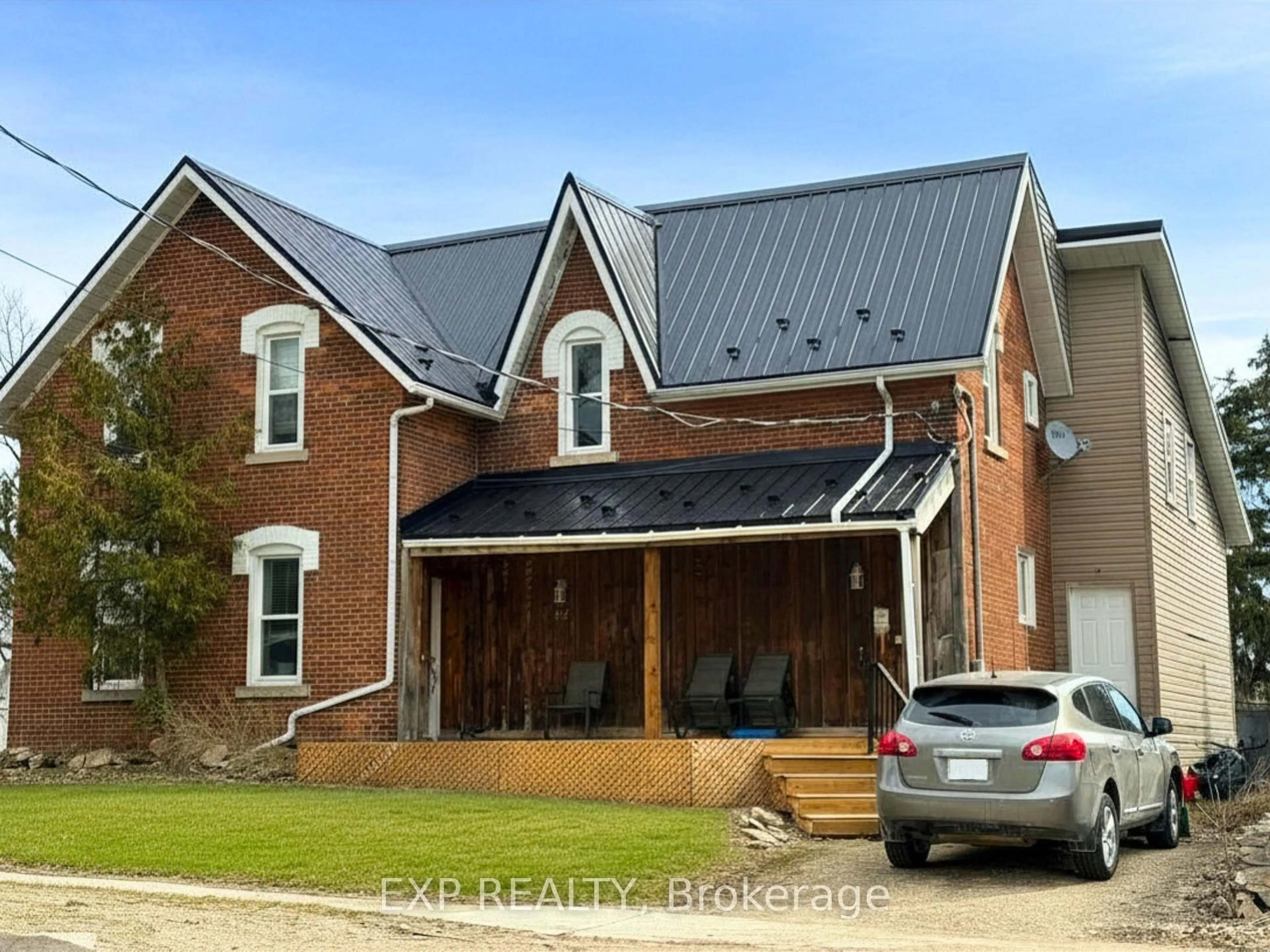 Home with brick exterior material, building for 217 Victoria St, Shelburne Ontario L0N 1S4