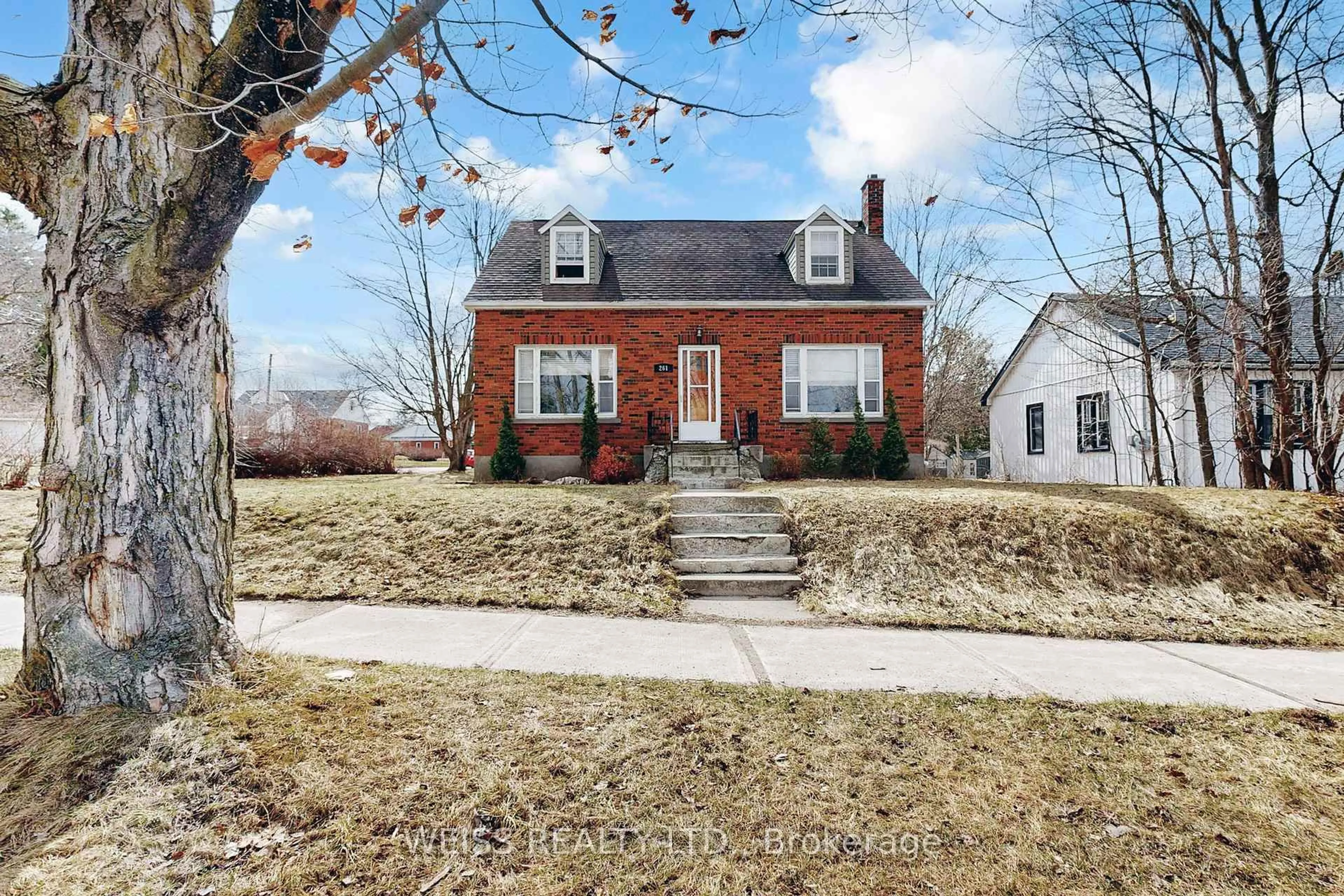 Home with brick exterior material, street for 261 Wolsely St, Peterborough Ontario K9H 4Z8