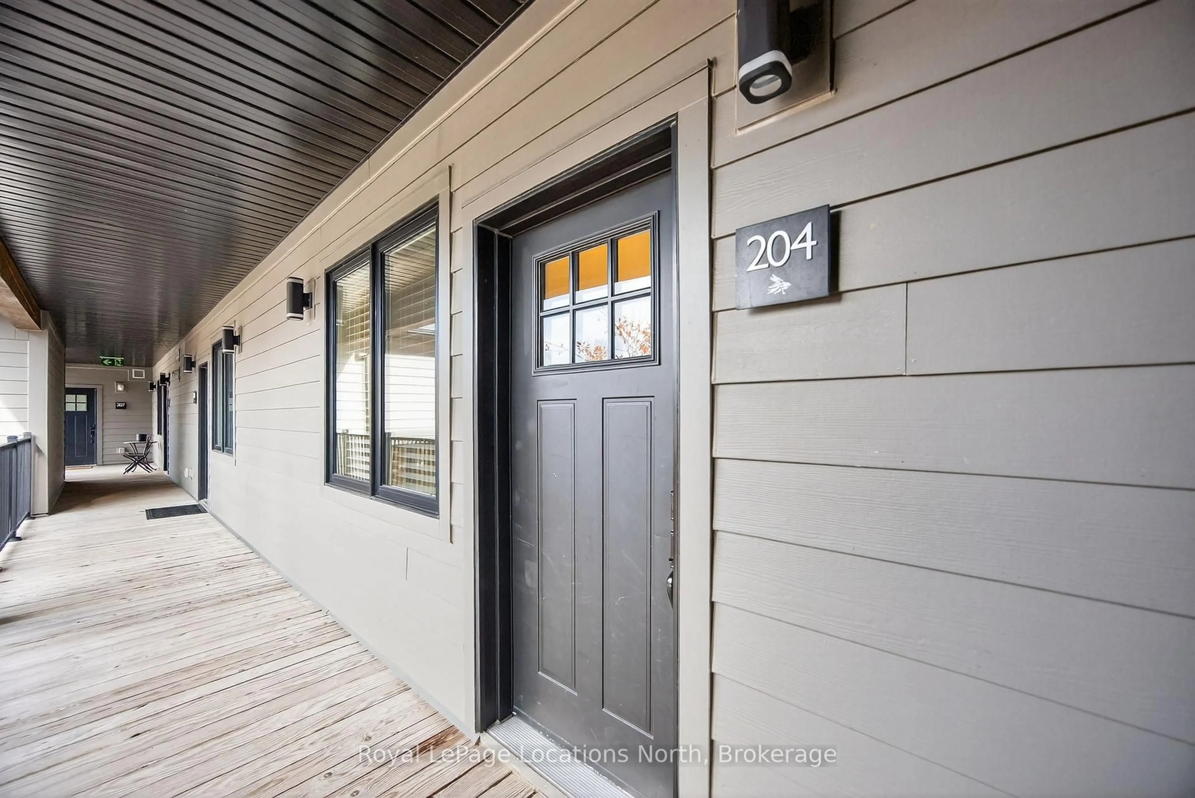 Indoor entryway for 11 Beausoleil Lane #204, Blue Mountains Ontario L9Y 0H2