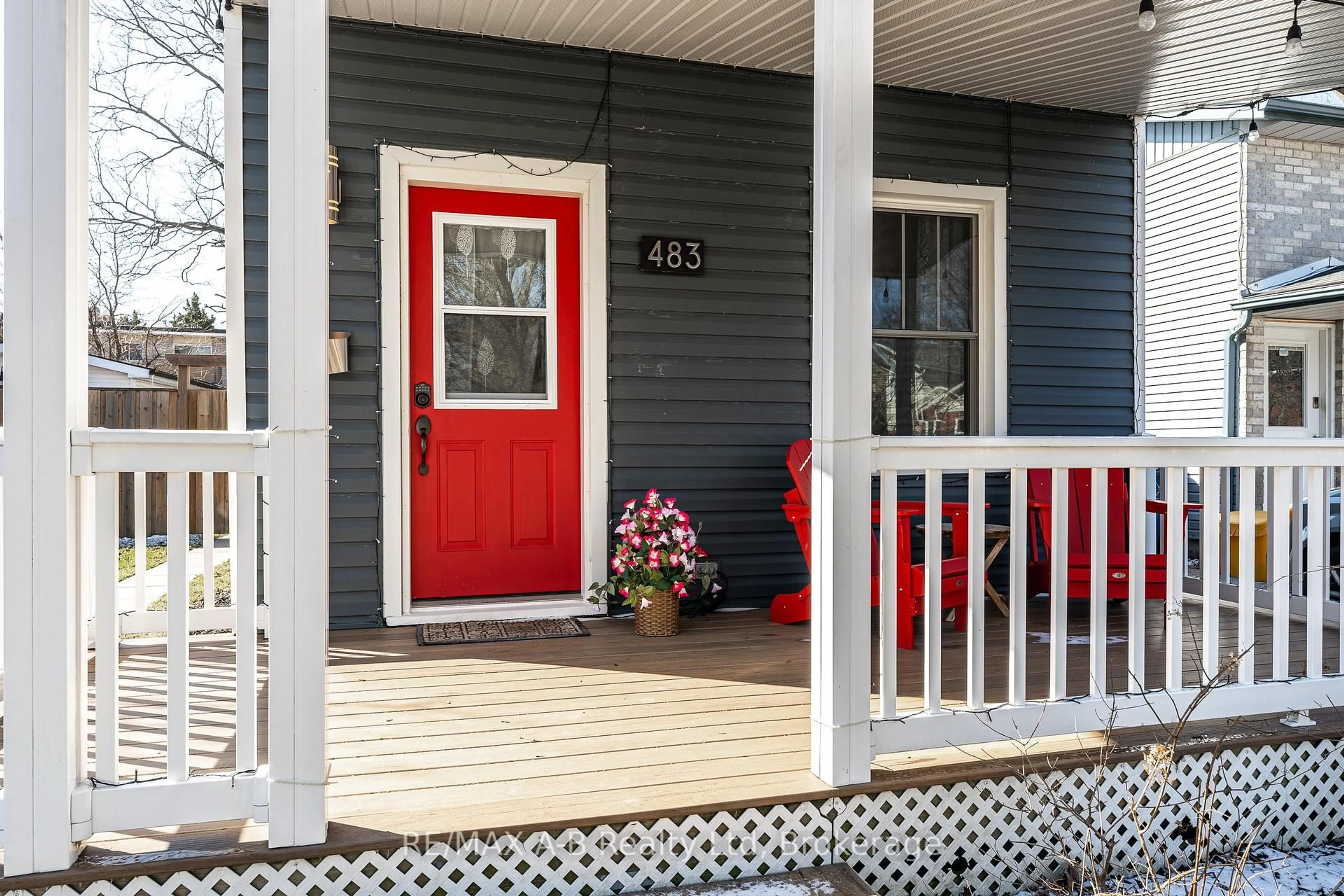 Home with vinyl exterior material, street for 483 Brunswick St, Stratford Ontario N5A 3N7