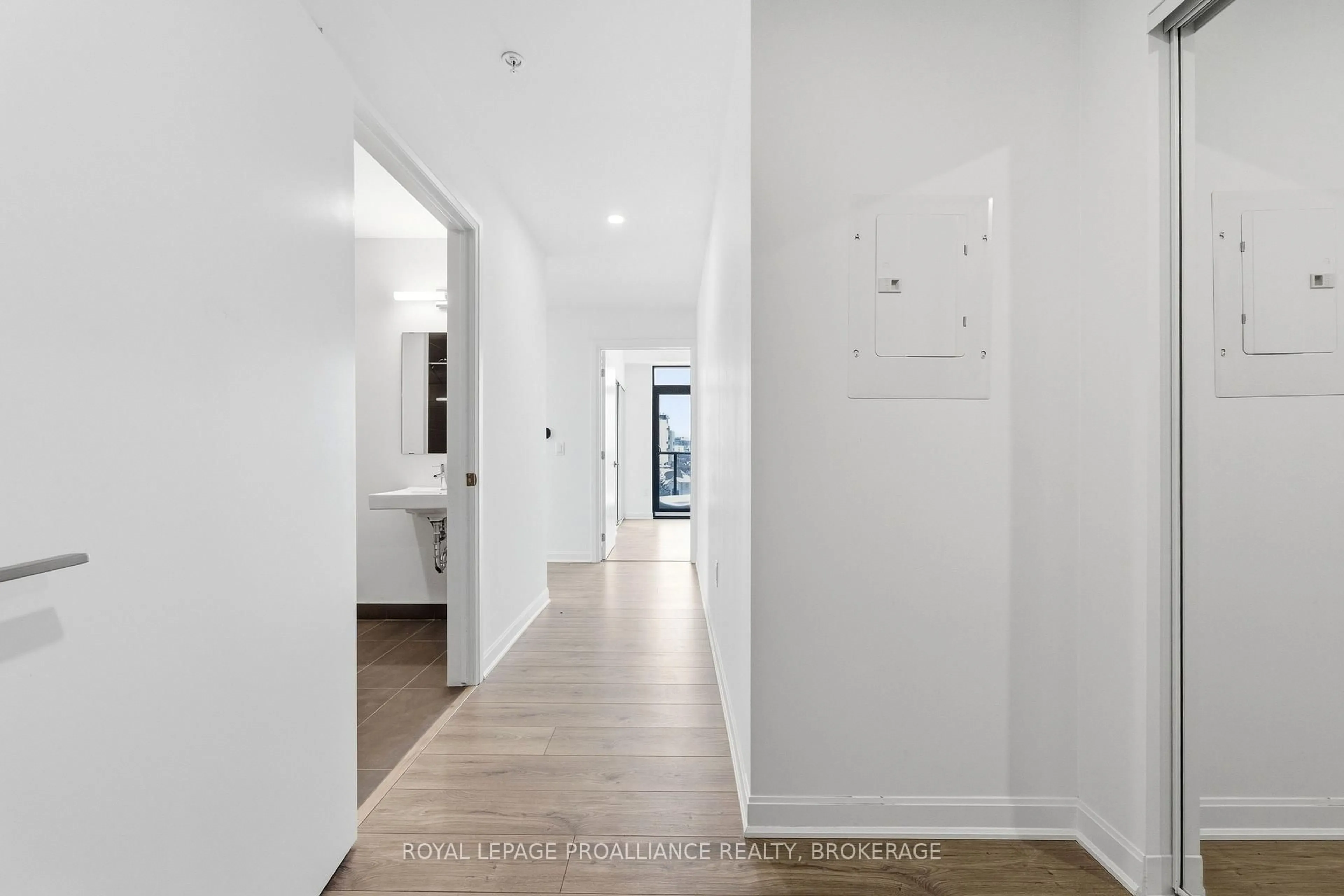 Indoor entryway for 223 Princess St #905, Kingston Ontario K7L 1B3