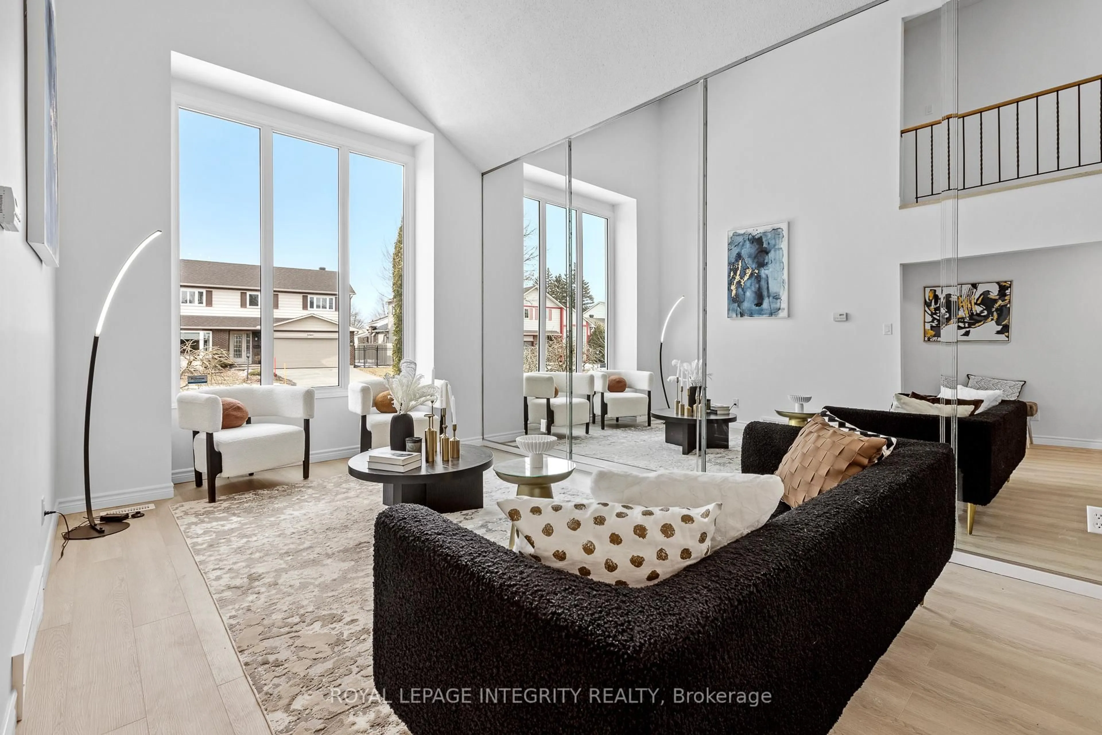 Living room with furniture, unknown for 6368 Viseneau Dr, Orleans Ontario K1C 2J2