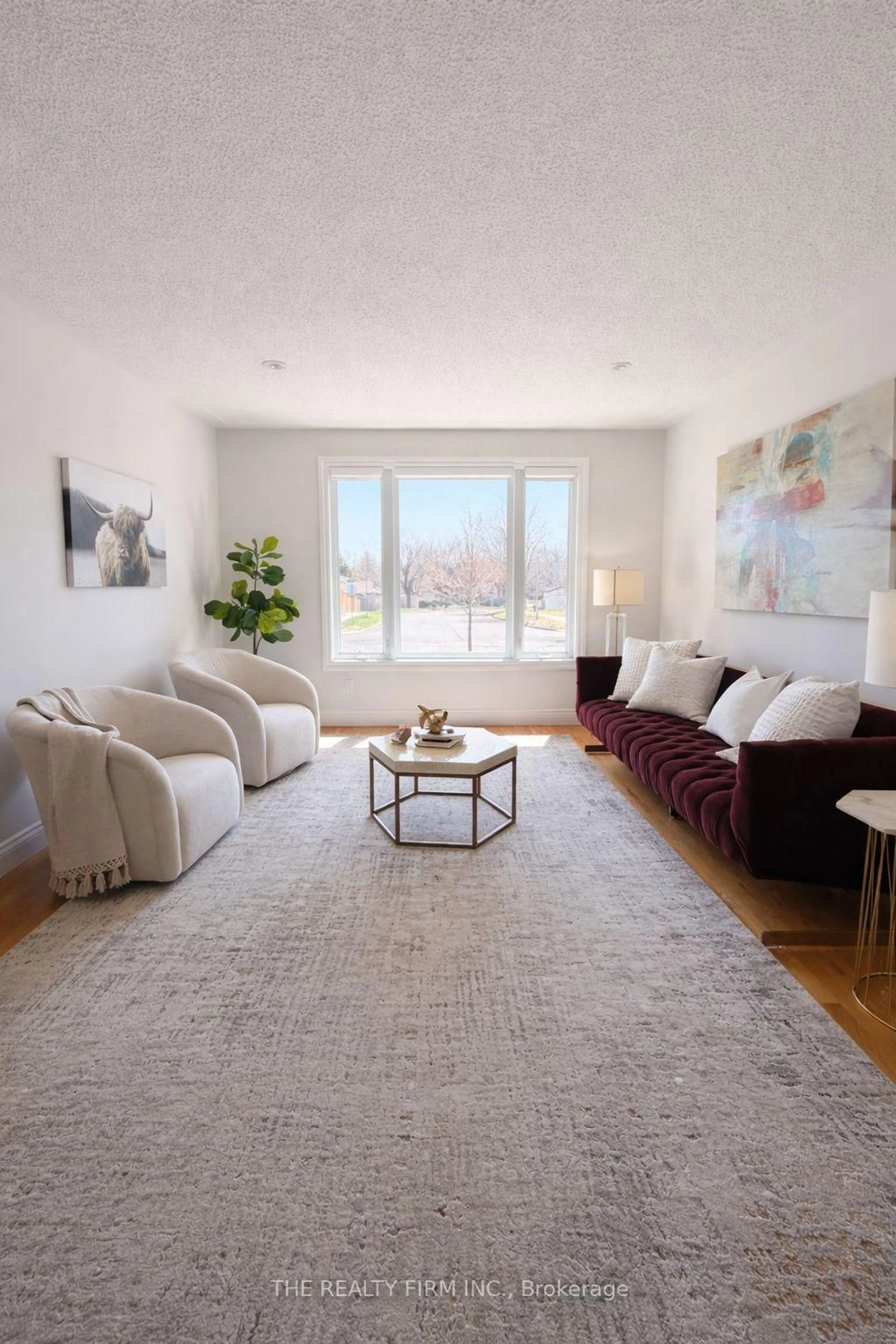 Living room with furniture, unknown for 827 Classic Dr, London East Ontario N5W 5T4