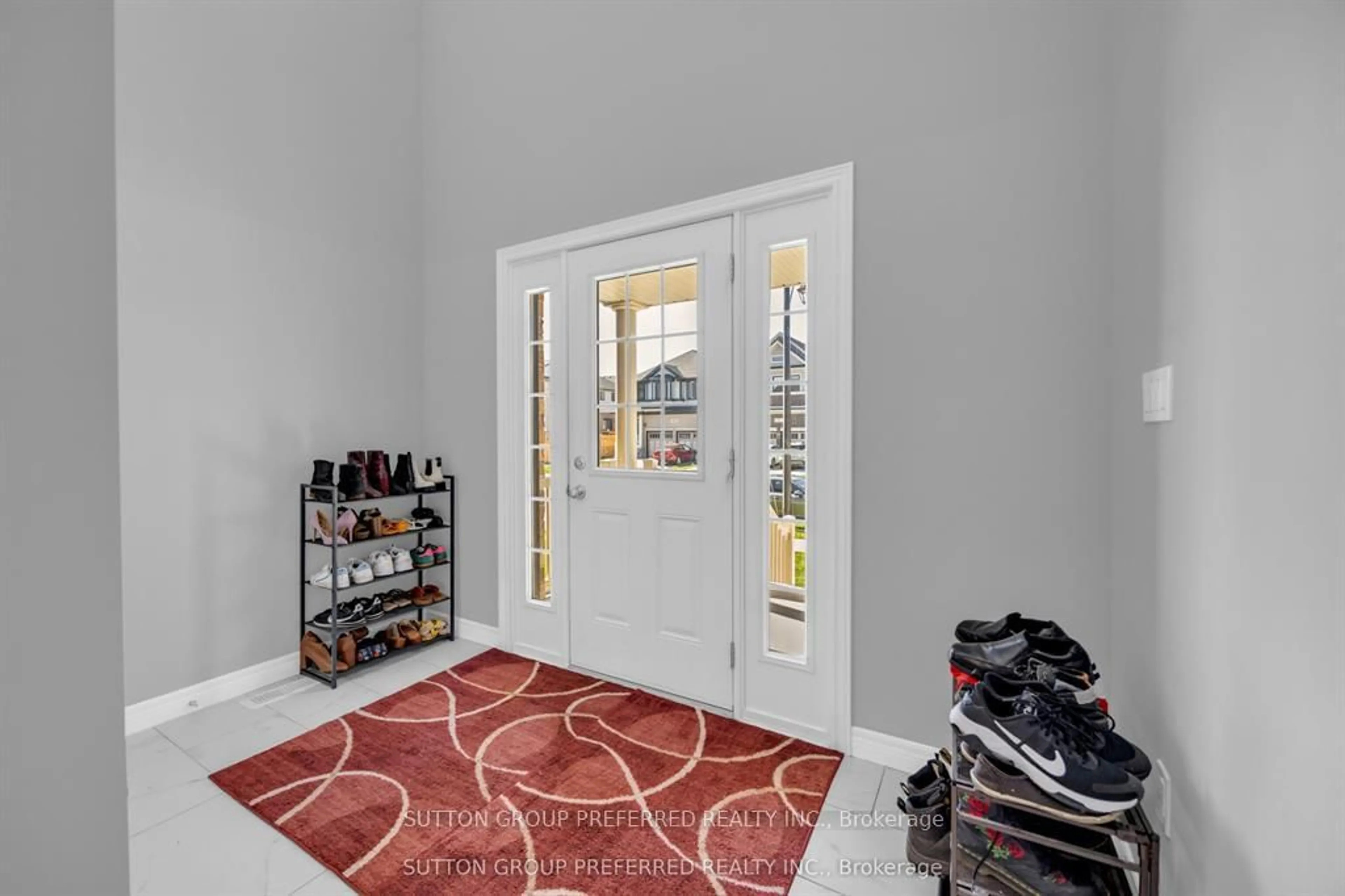 Indoor entryway for 59 Spachman St, Kitchener Ontario N2R 1R7