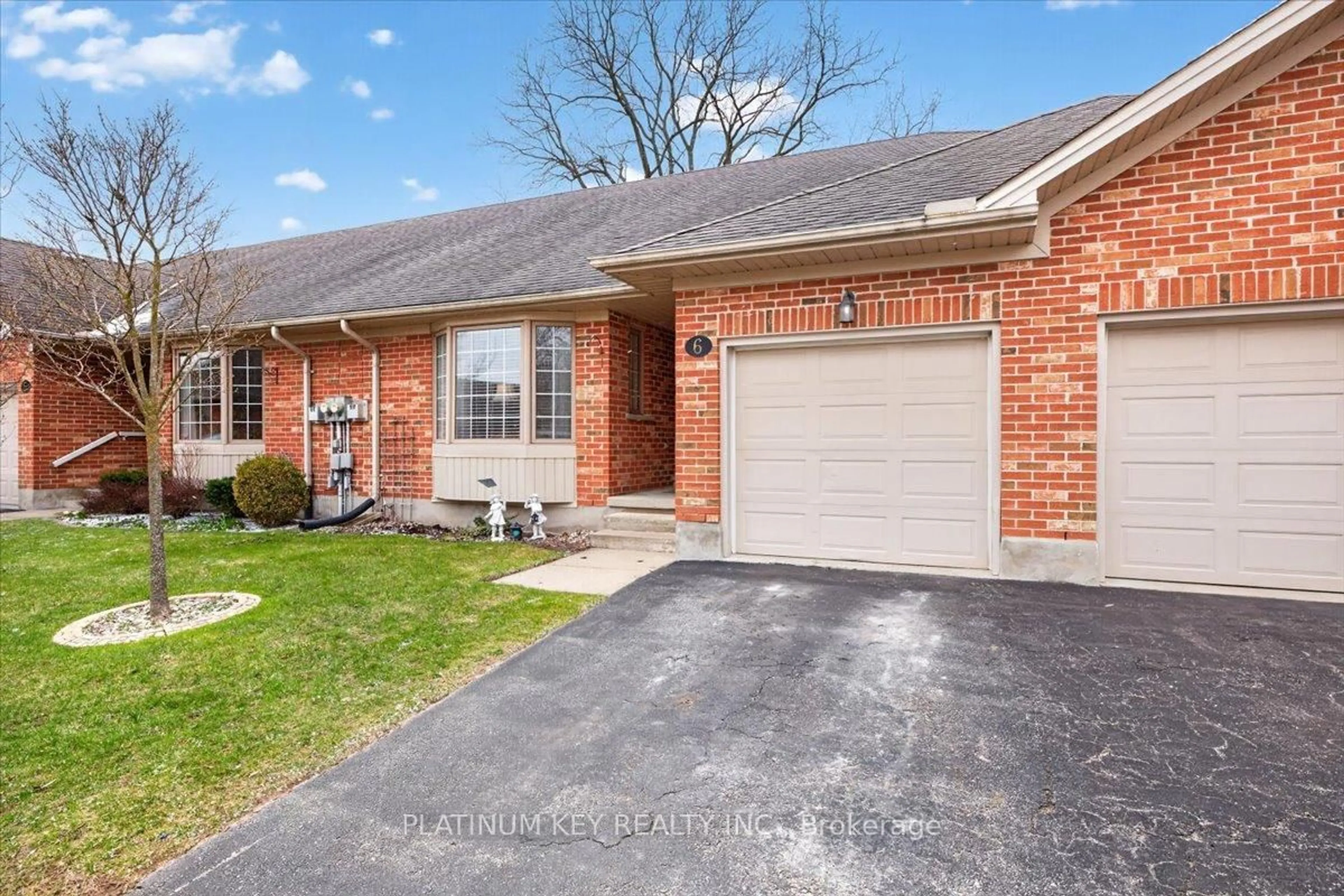 Home with brick exterior material, street for 307 Metcalfe St #6, Strathroy-Caradoc Ontario N7G 0B3
