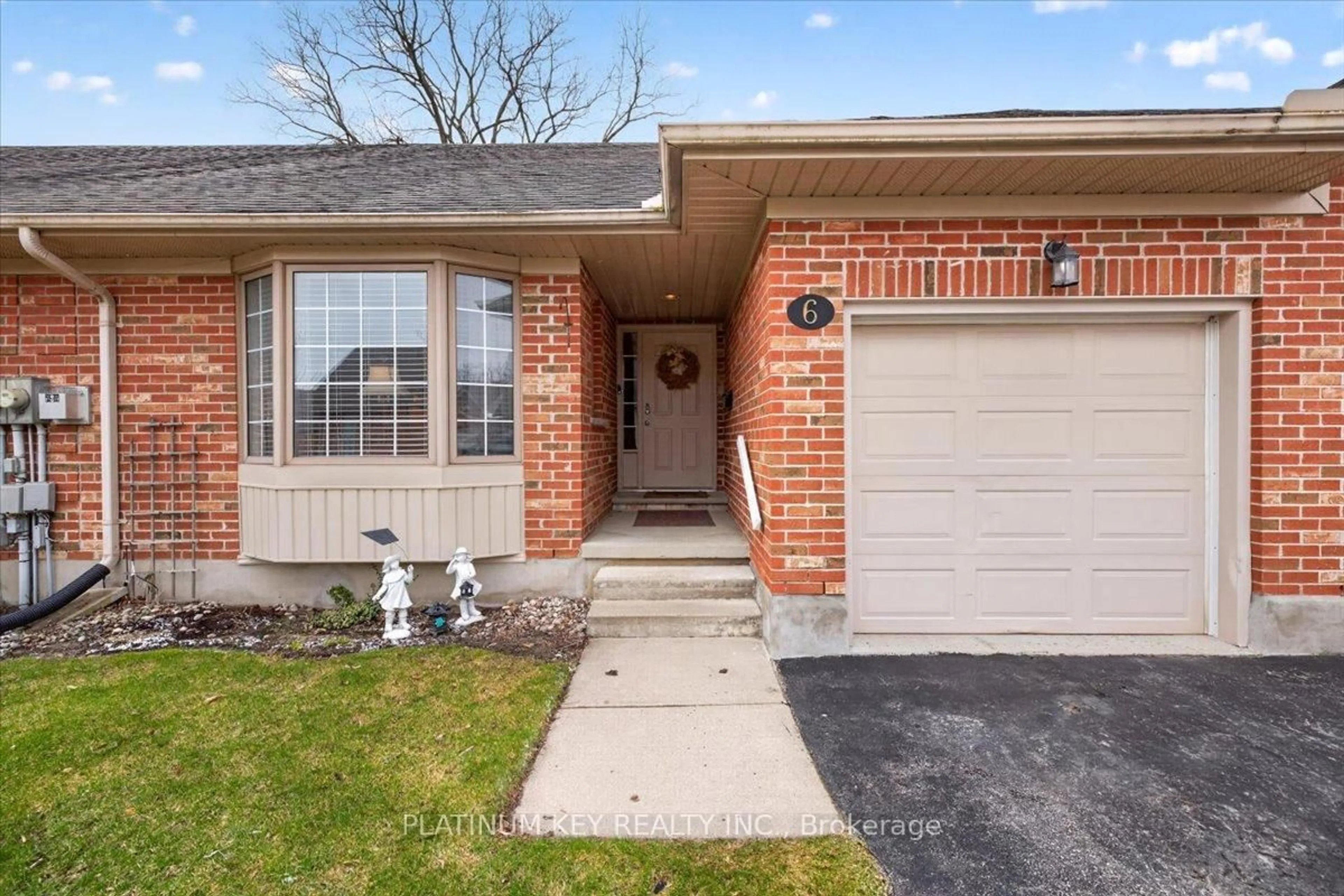 Home with brick exterior material, street for 307 Metcalfe St #6, Strathroy-Caradoc Ontario N7G 0B3