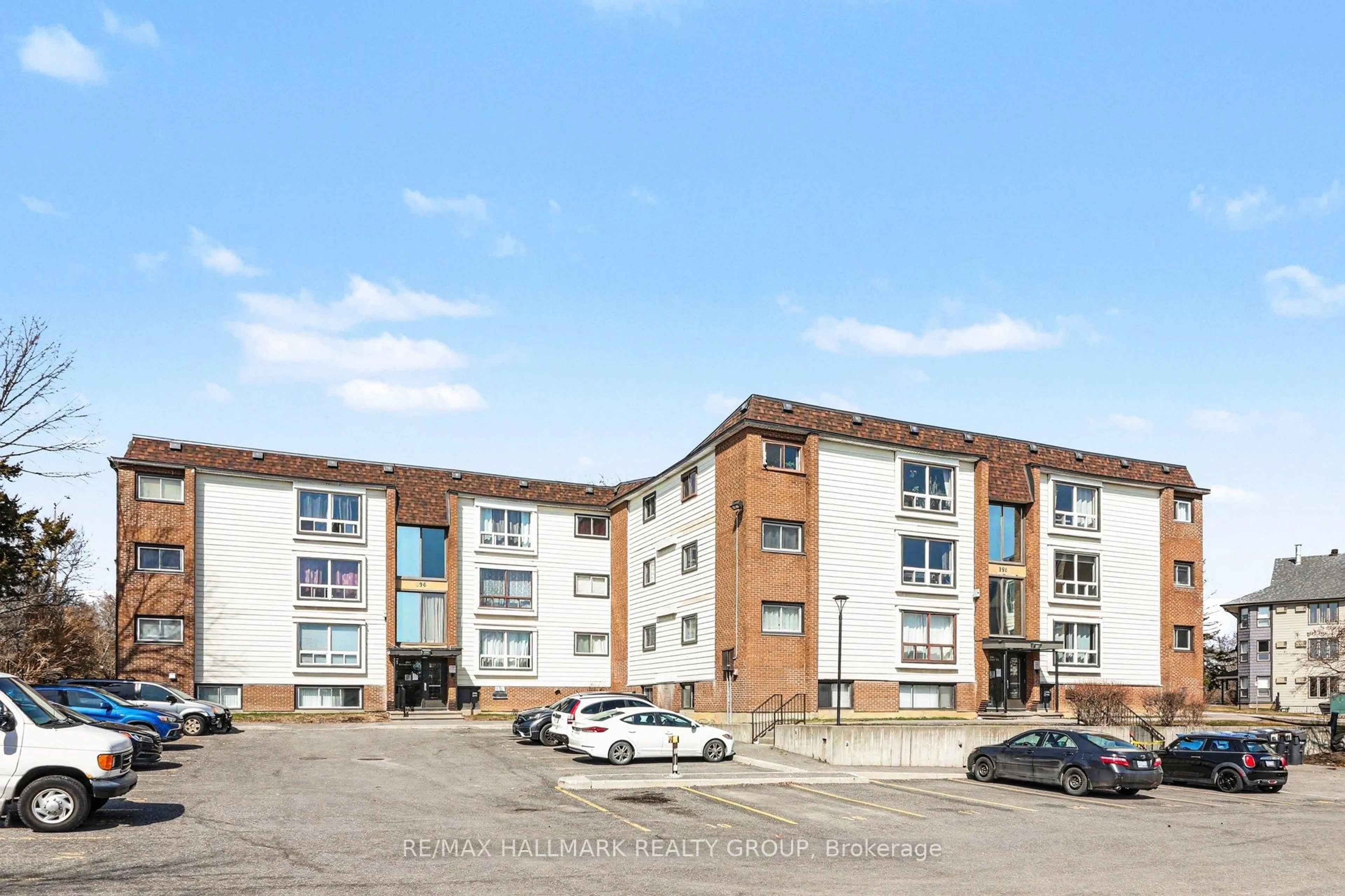 A pic from outside/outdoor area/front of a property/back of a property/a pic from drone, building for 898 Elmsmere Rd #2, Ottawa Ontario K1J 7T6