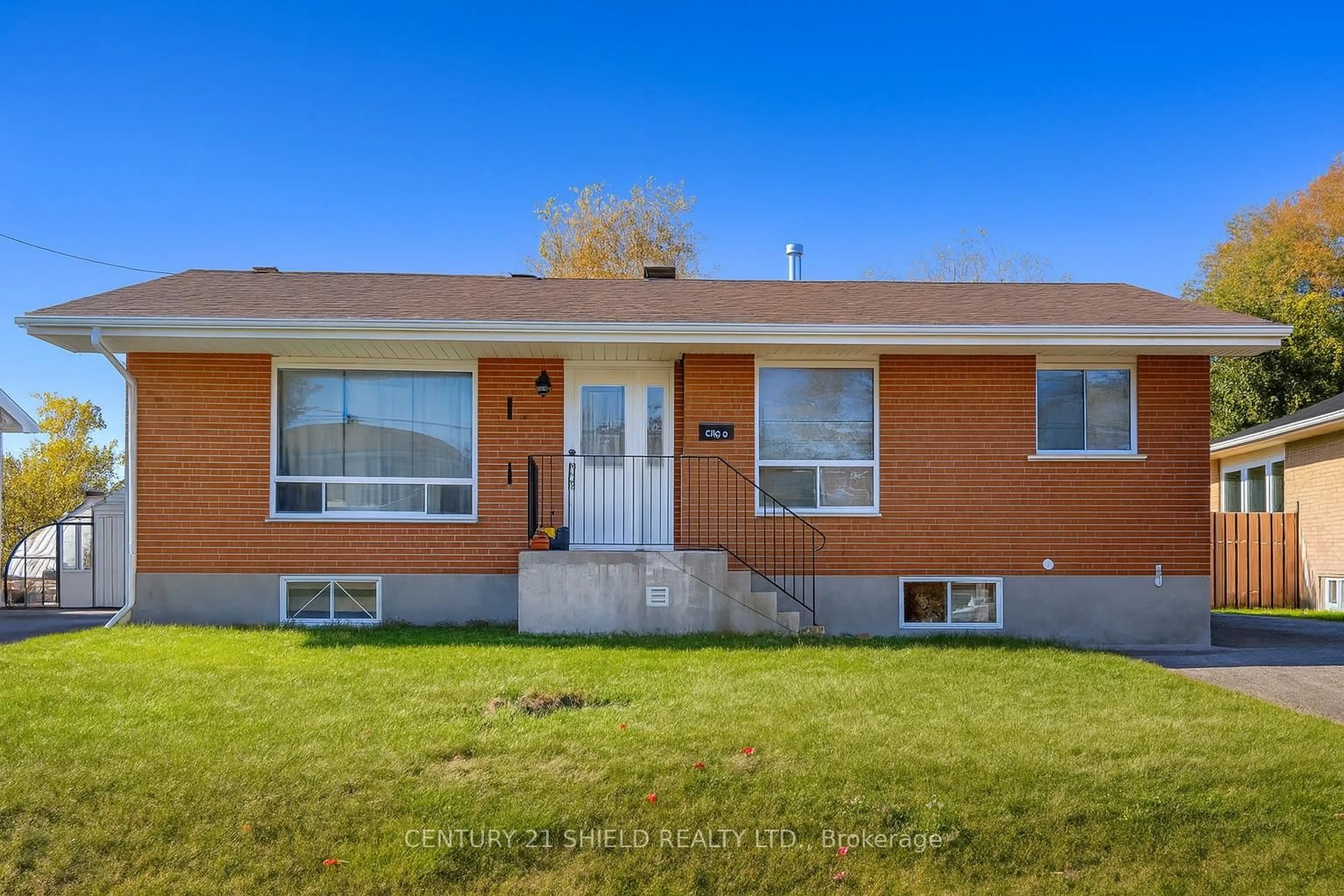 Home with brick exterior material, street for 1336 Alfred St, Cornwall Ontario K6J 4Z8