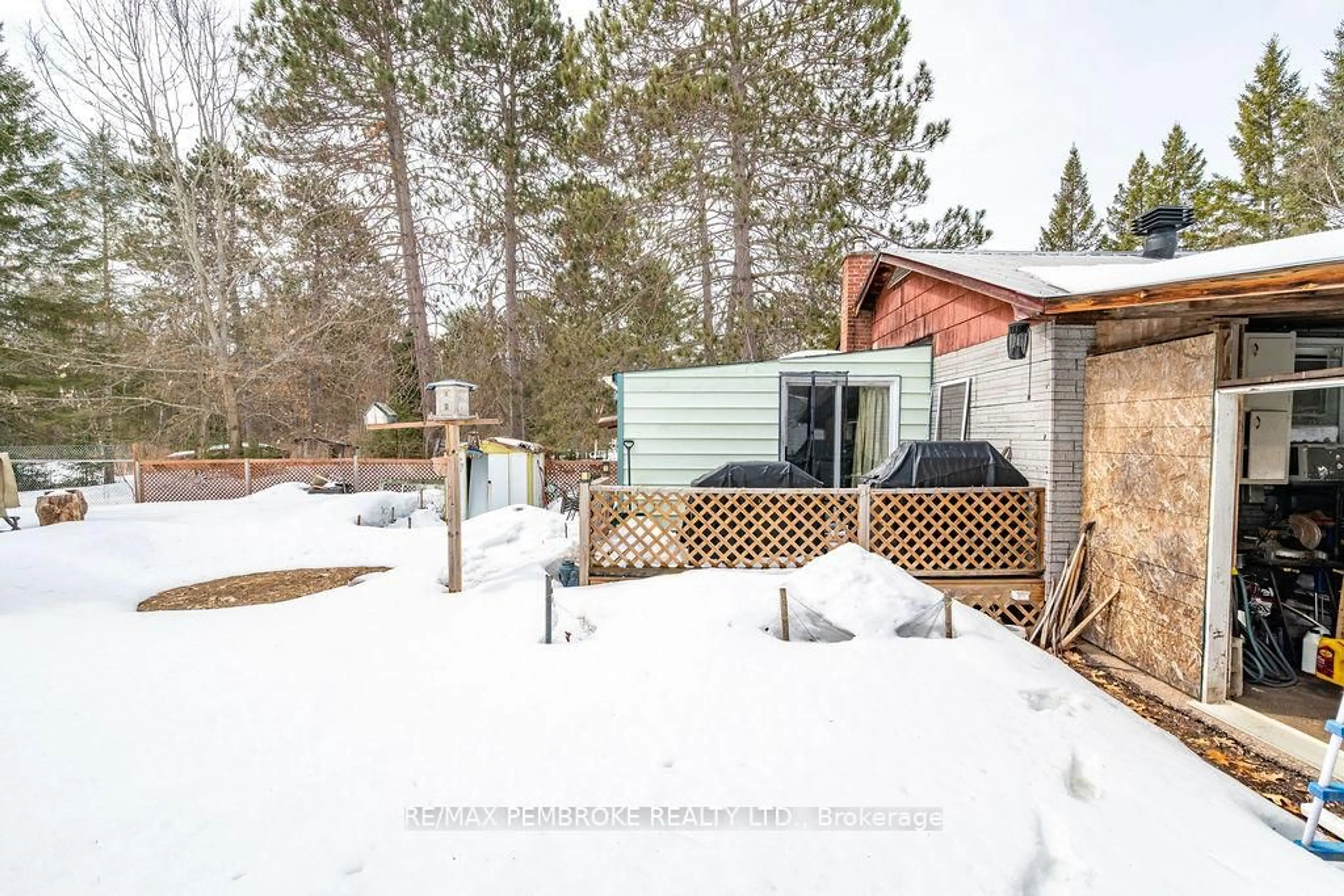 Patio, forest/trees view for 299 Black Bay Rd, Petawawa Ontario K8H 2W8