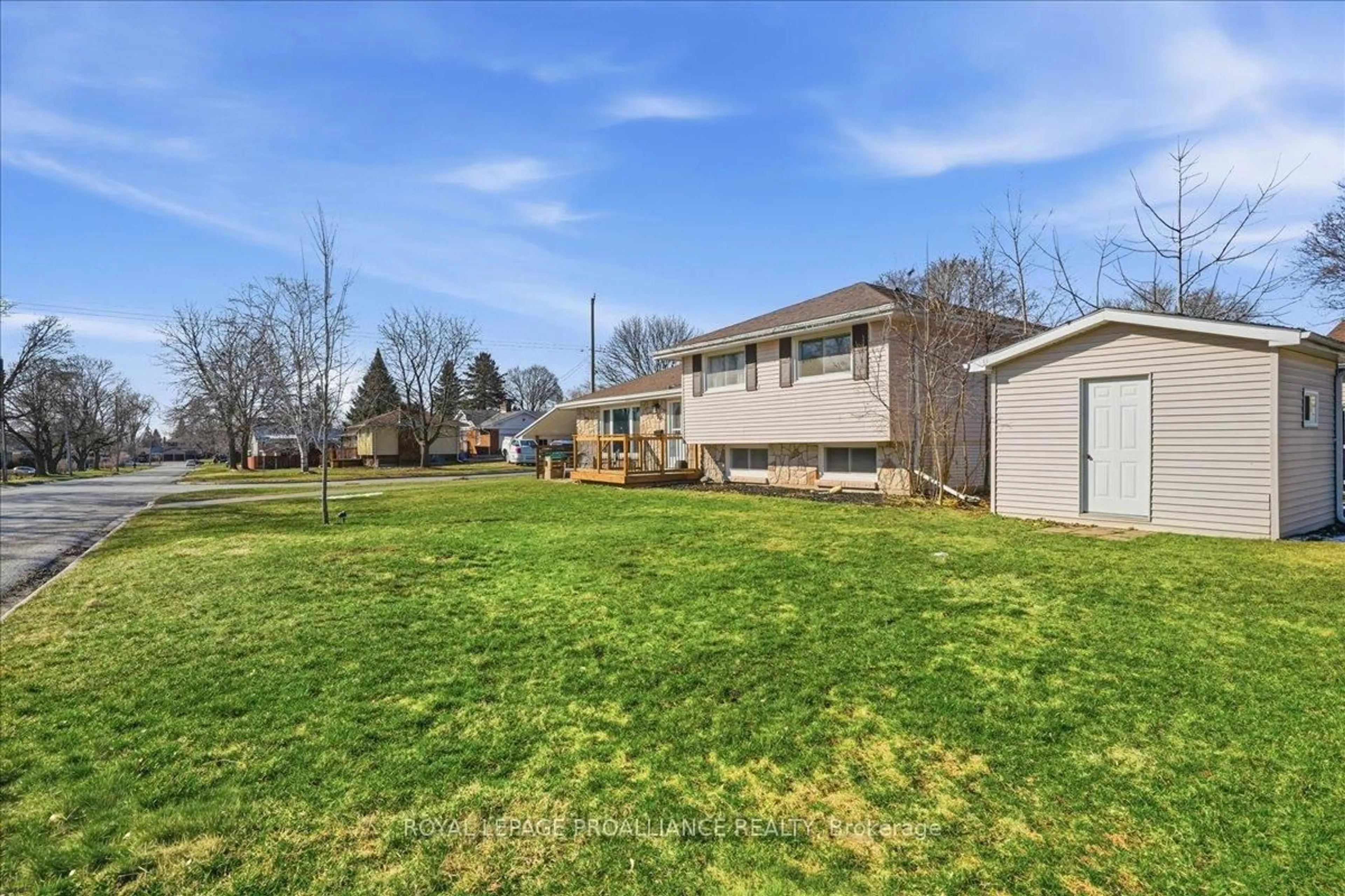 A pic from outside/outdoor area/front of a property/back of a property/a pic from drone, unknown for 24 Melrose Cres, Belleville Ontario K8N 1X9