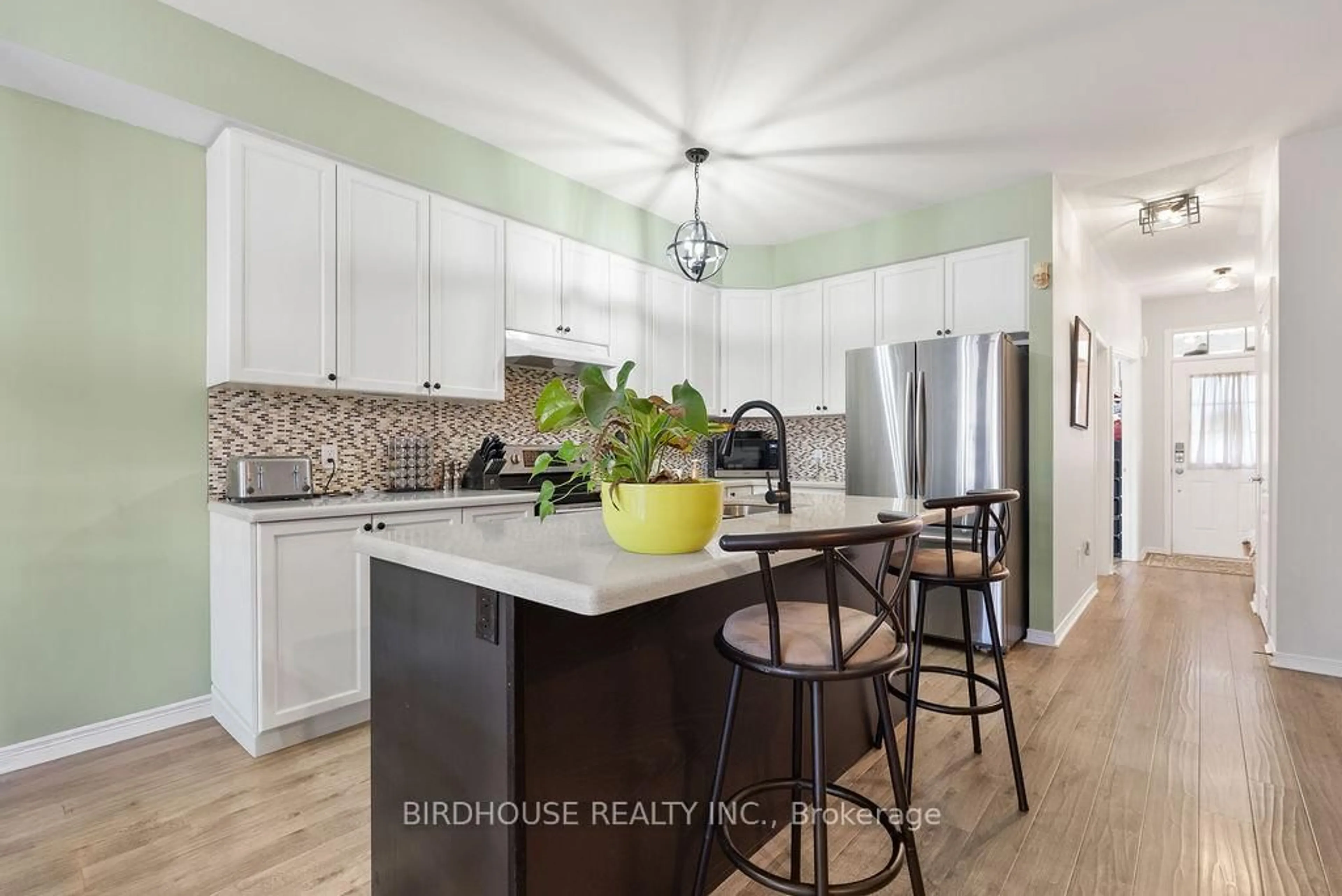 Unknown for 8 Deacon Cres, Kawartha Lakes Ontario K9V 0L4