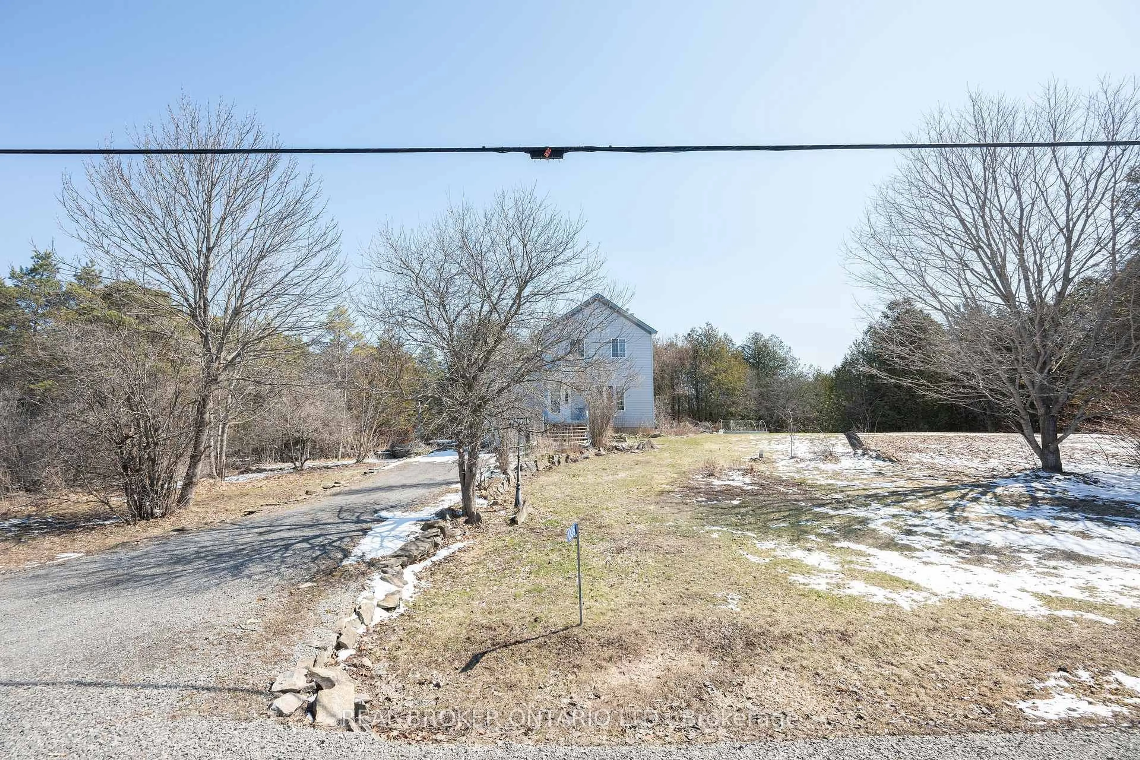 A pic from outside/outdoor area/front of a property/back of a property/a pic from drone, unknown for 1335 Read St, Merrickville-Wolford Ontario K0G 1N0
