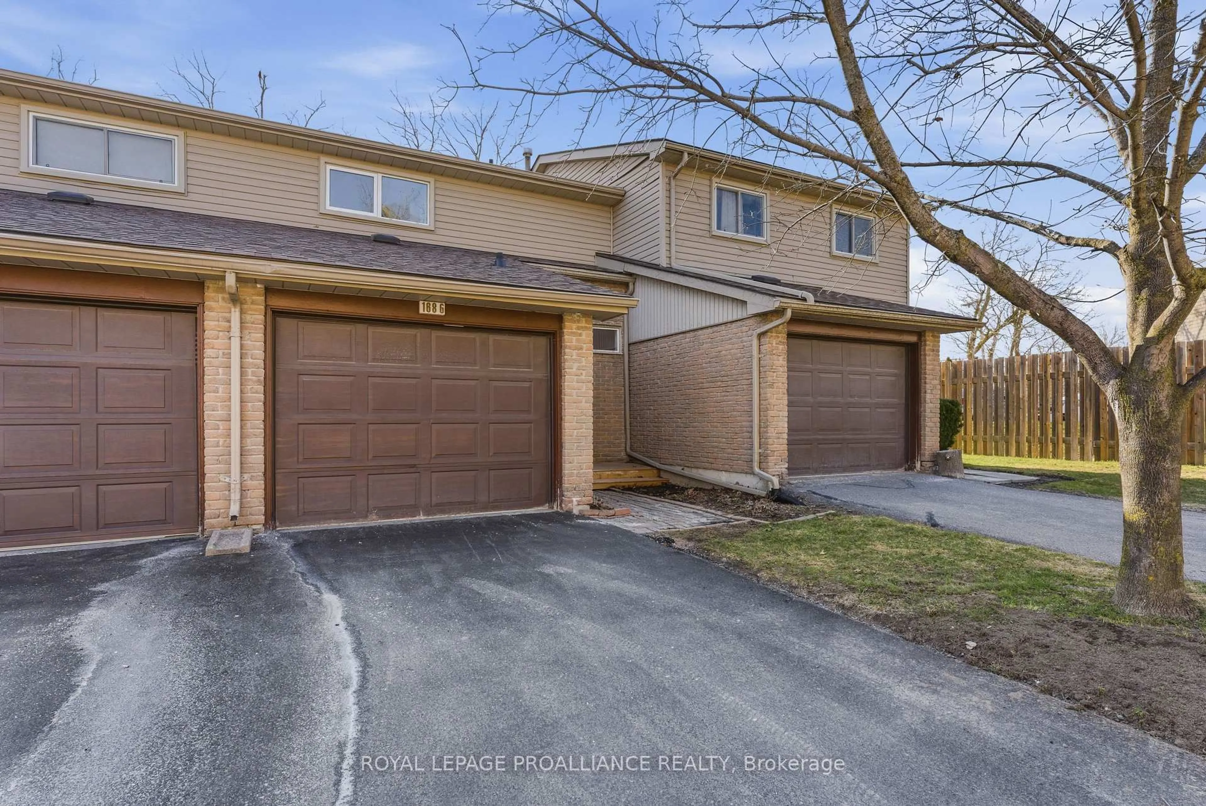 A pic from outside/outdoor area/front of a property/back of a property/a pic from drone, street for 168G Singleton Dr #G, Belleville Ontario K8N 5H4