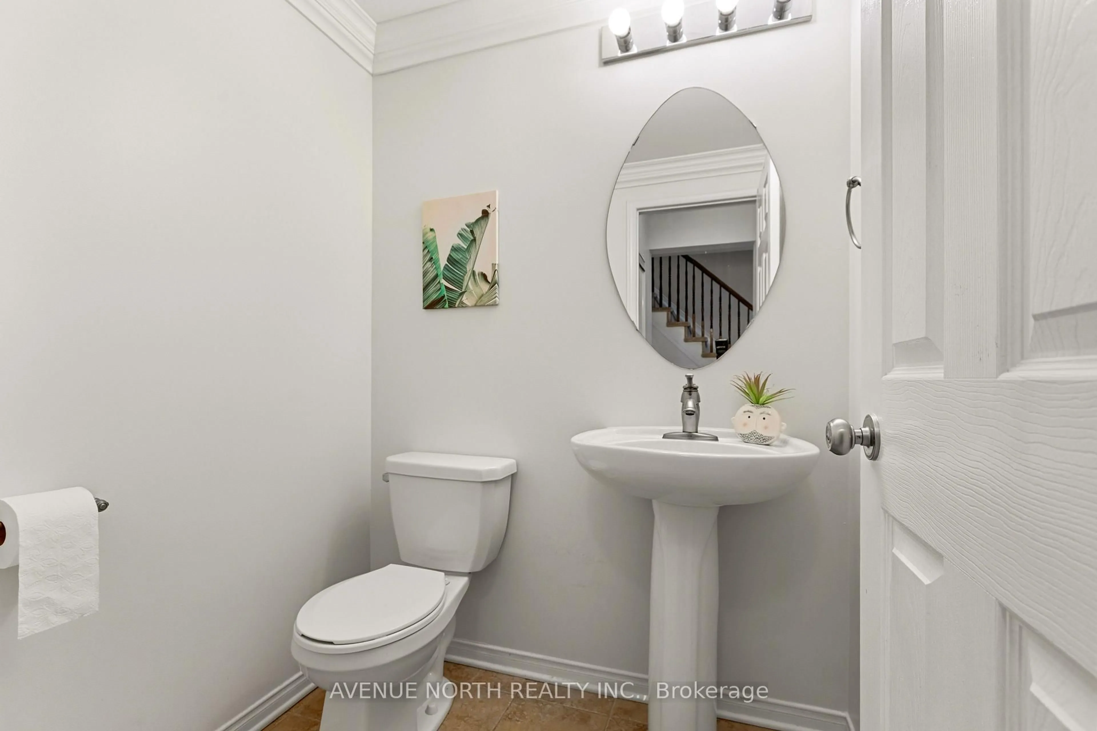 Standard bathroom, unknown for 402 Ashbourne Cres, Ottawa Ontario K2J 0H7