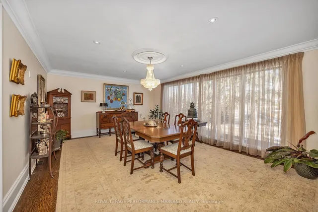 1954 LENESTER Ave, Ottawa 4