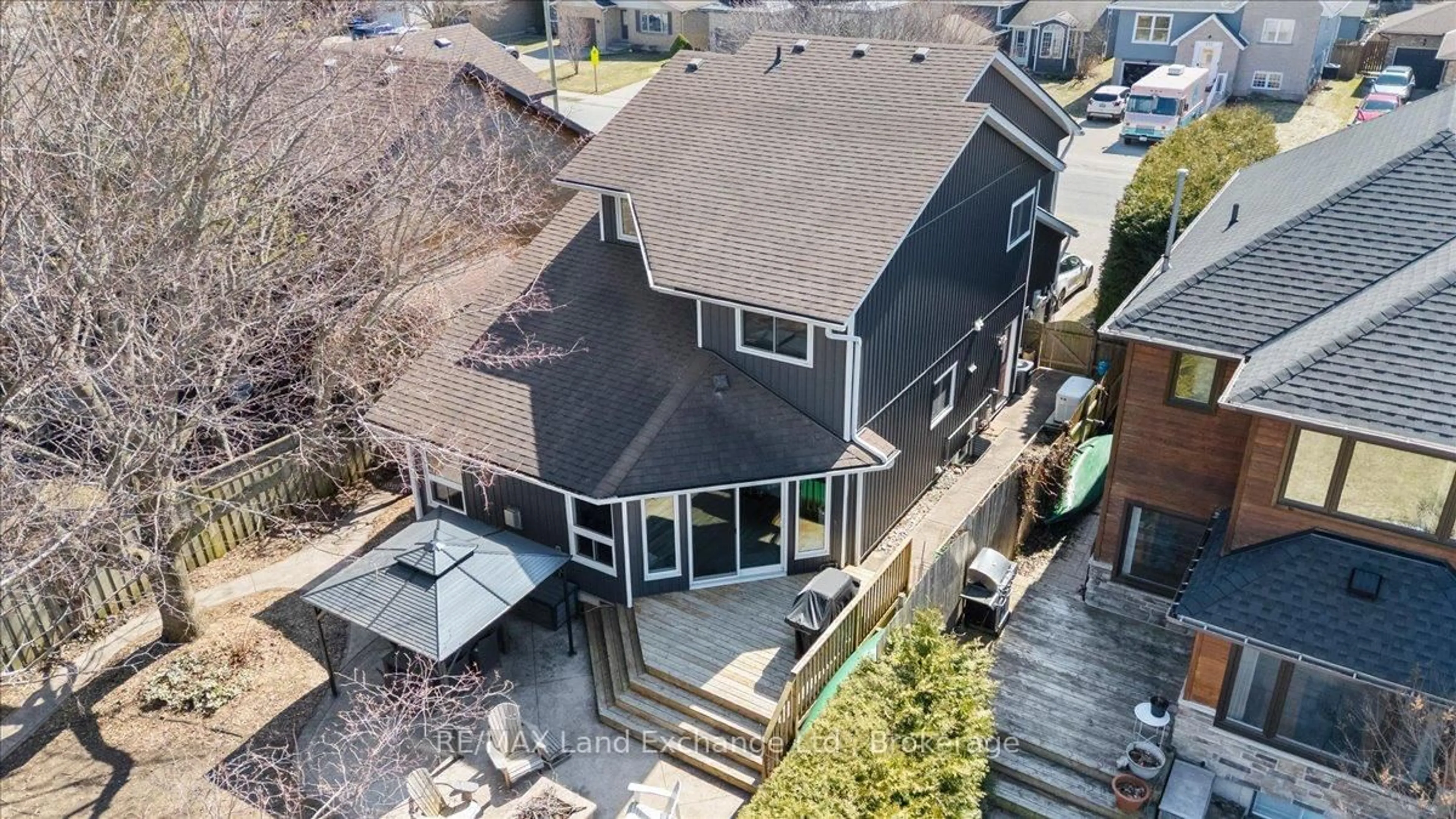 A pic from outside/outdoor area/front of a property/back of a property/a pic from drone, street for 471 Joseph St, Saugeen Shores Ontario N0H 2C2