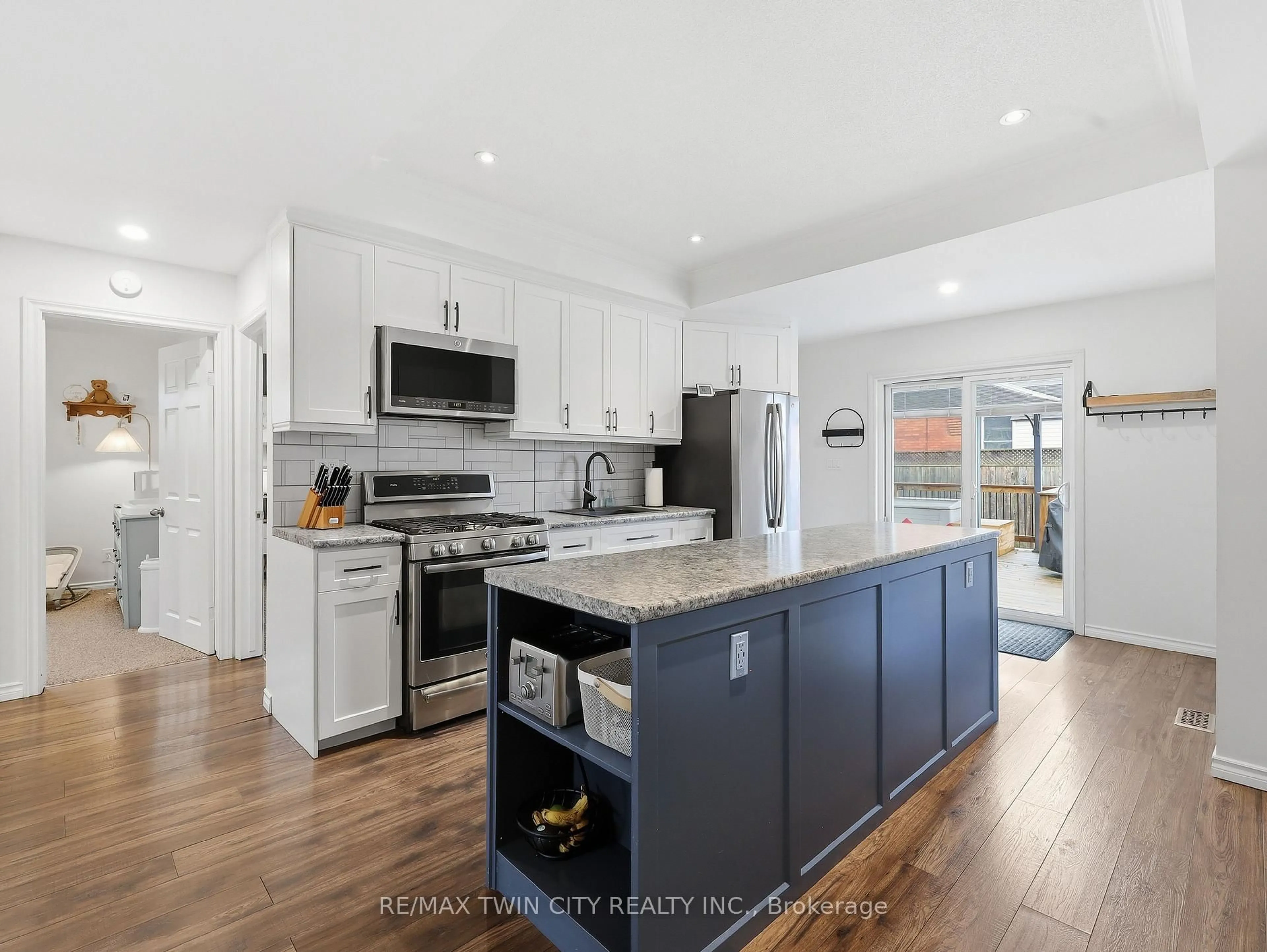 Open concept kitchen, unknown for 167 Elgin St, Brantford Ontario N3S 5A4