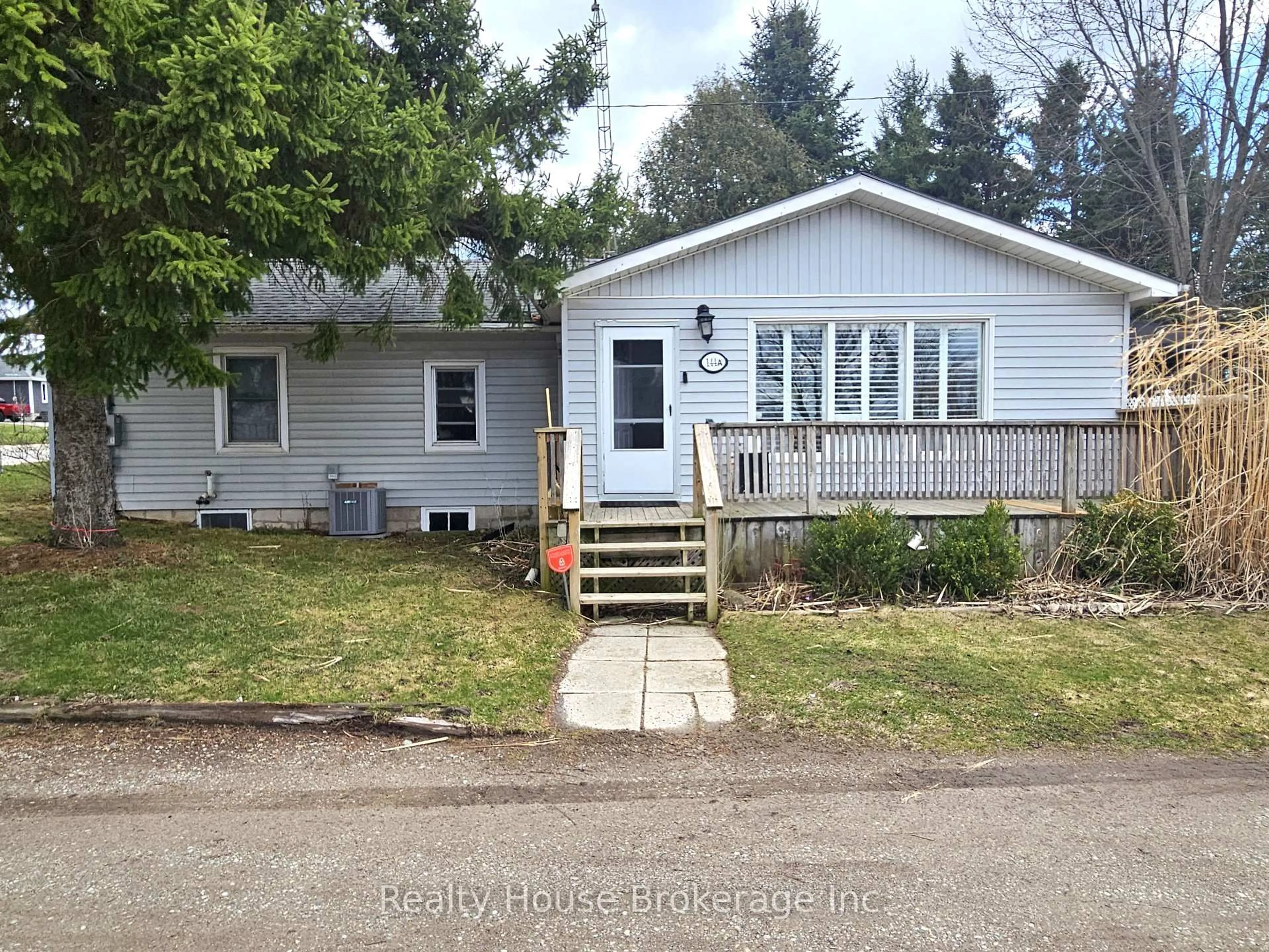 Home with vinyl exterior material, street for 144 Whiting St, Ingersoll Ontario N5C 3B3