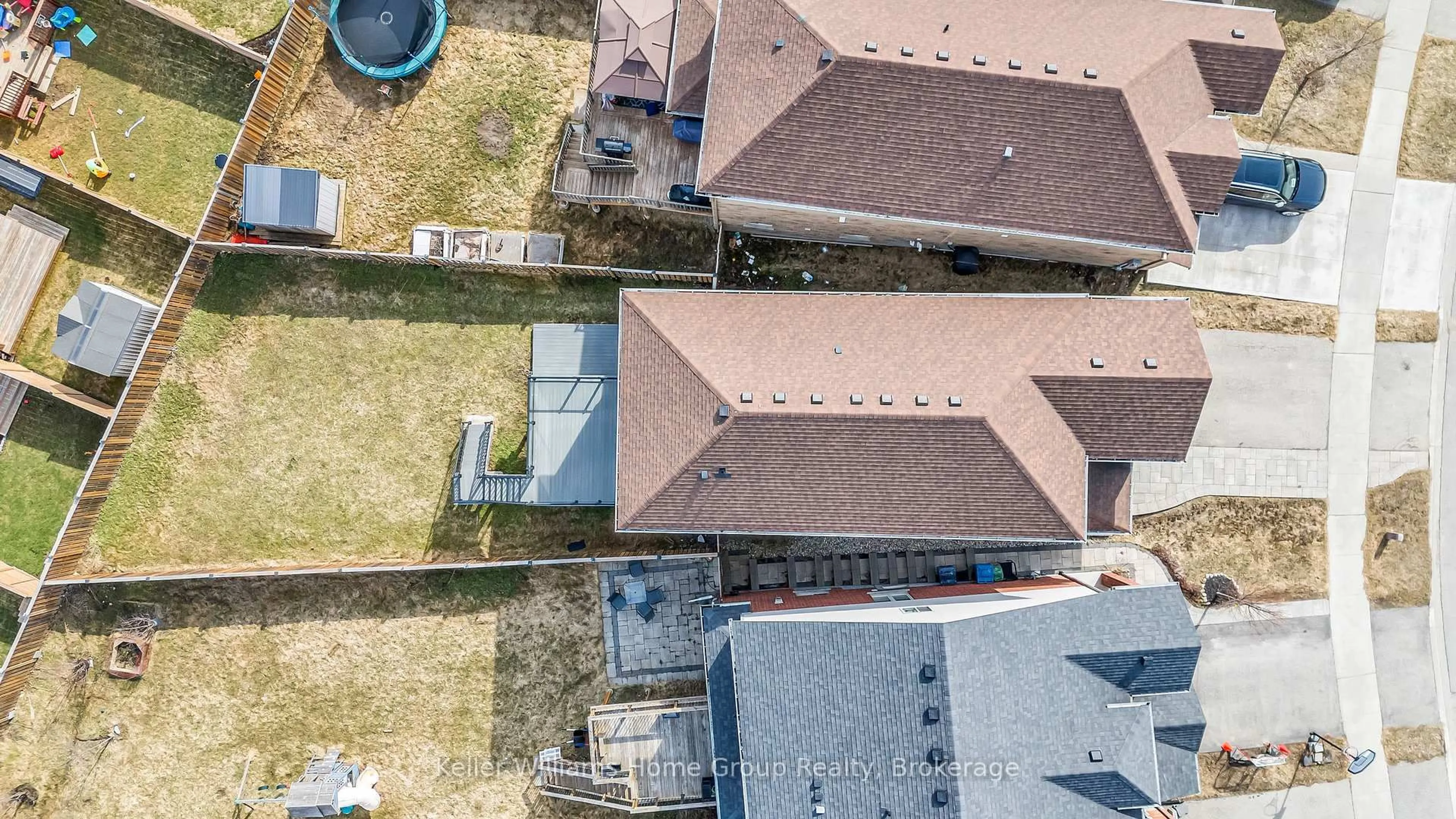 A pic from outside/outdoor area/front of a property/back of a property/a pic from drone, city buildings view from balcony for 17 Dudley Dr, Guelph Ontario N1G 0E5