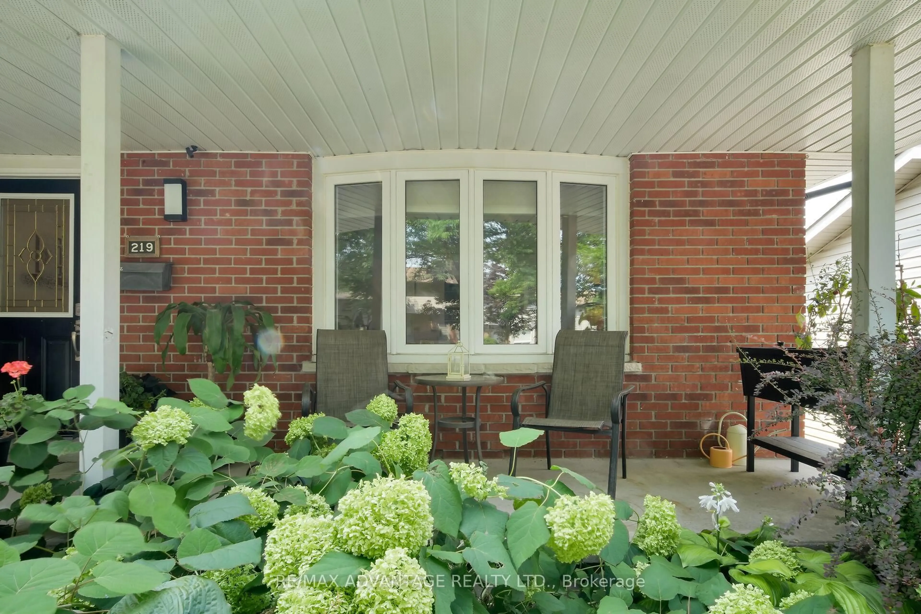 Patio, street for 219 Highview Ave, London South Ontario N6J 4C8