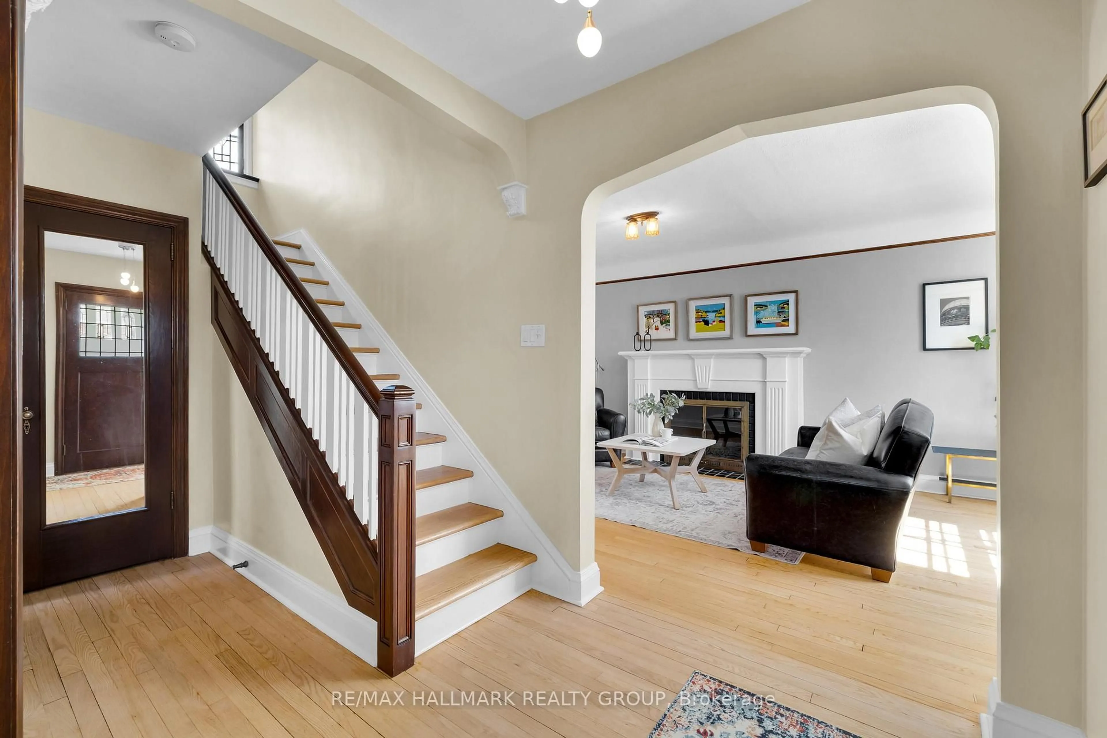 Unknown for 73 Orrin Ave, Ottawa Ontario K1Y 3X8