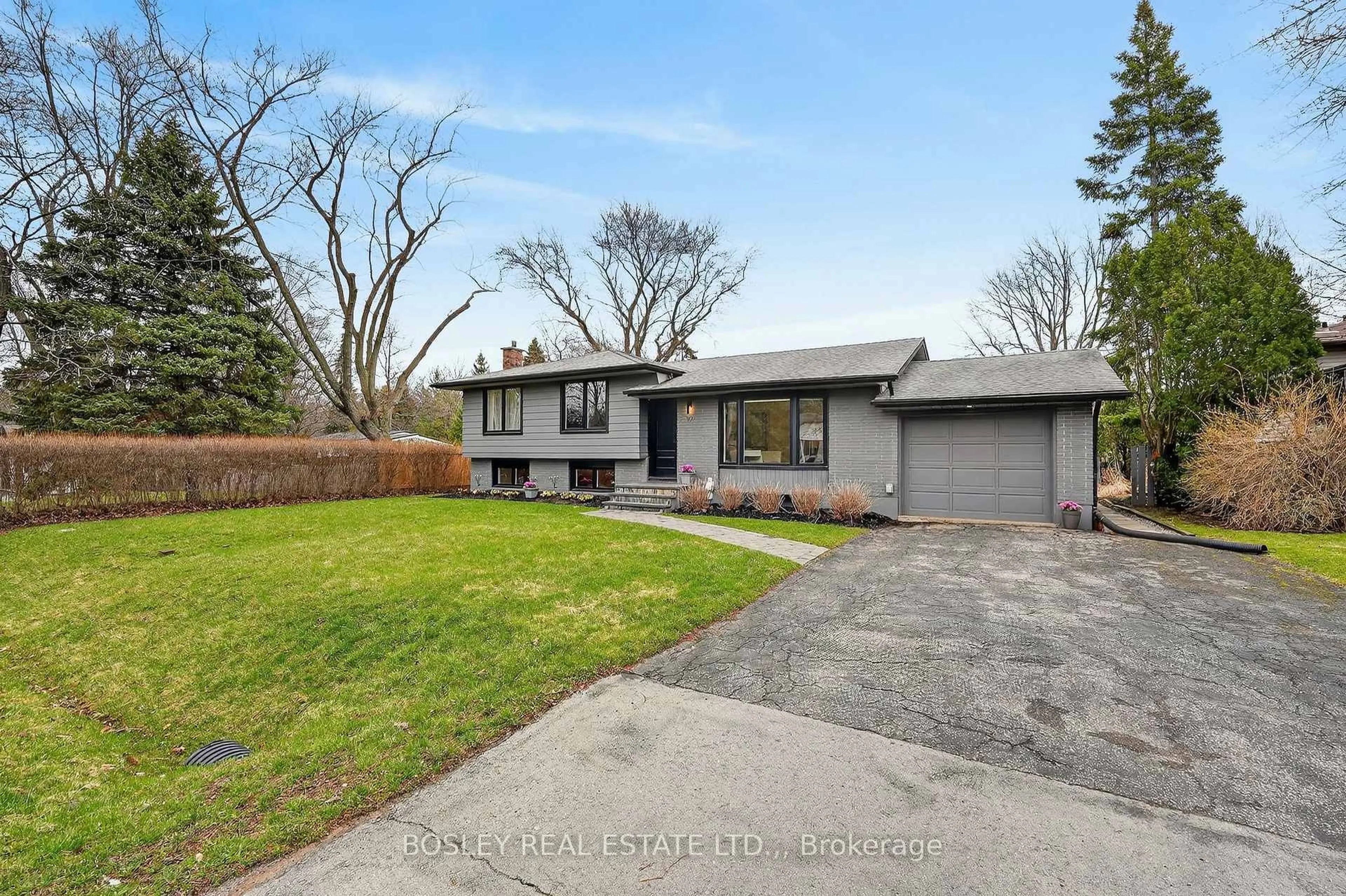 Unknown for 19 Dixie Ave, Niagara-on-the-Lake Ontario L0S 1J0