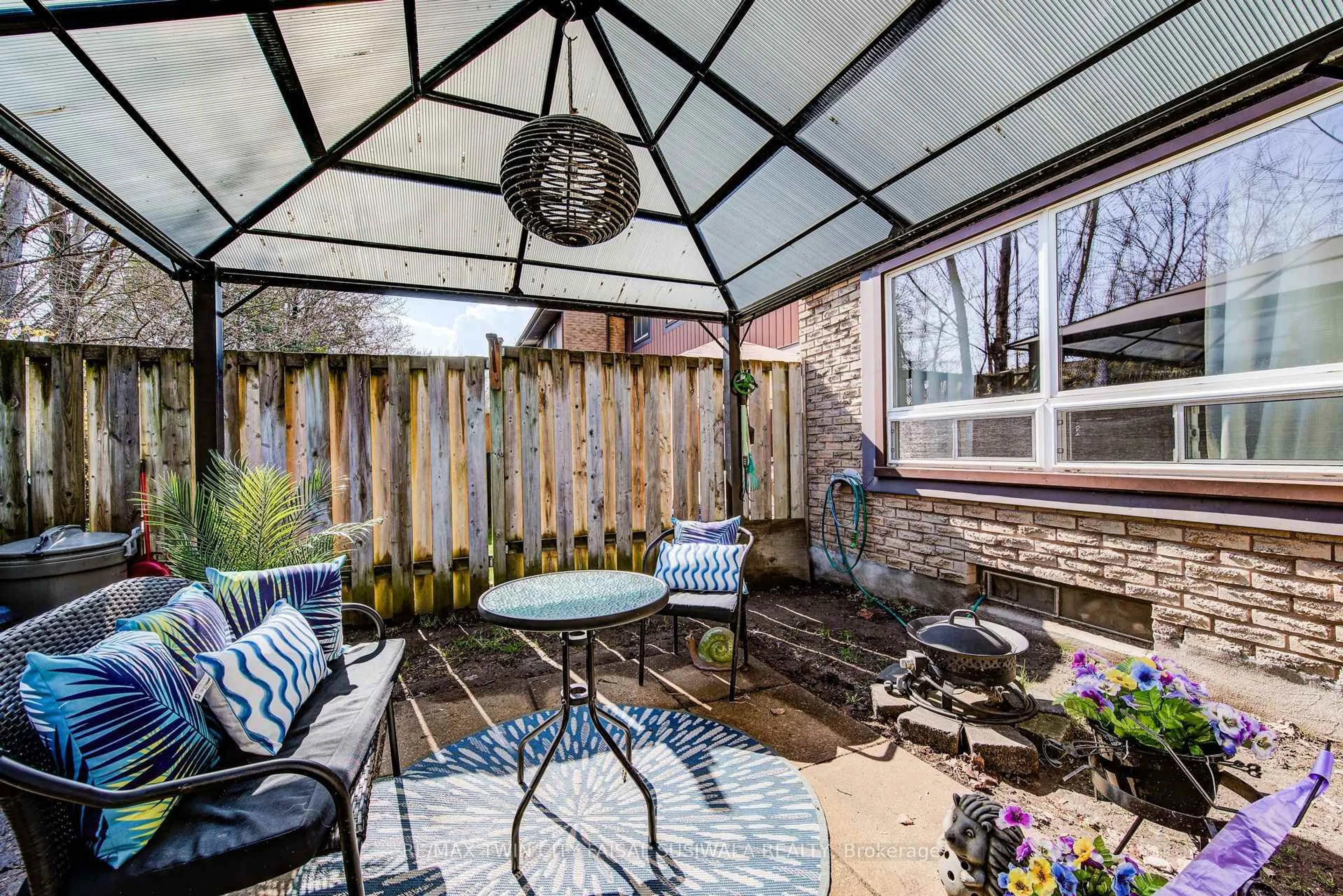 Patio, street for 235 Ferguson Ave #16, Cambridge Ontario N1R 6G1