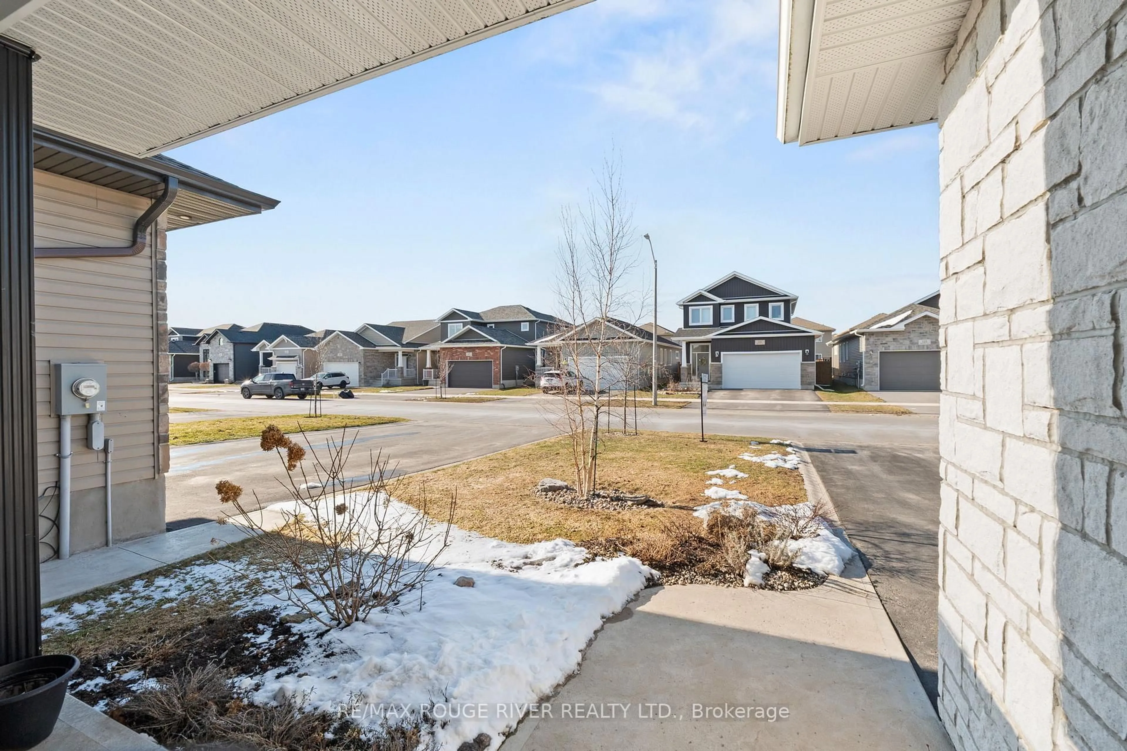 A pic from outside/outdoor area/front of a property/back of a property/a pic from drone, street for 124 Brennan Cres, Bissett Creek Ontario K0H 2H0