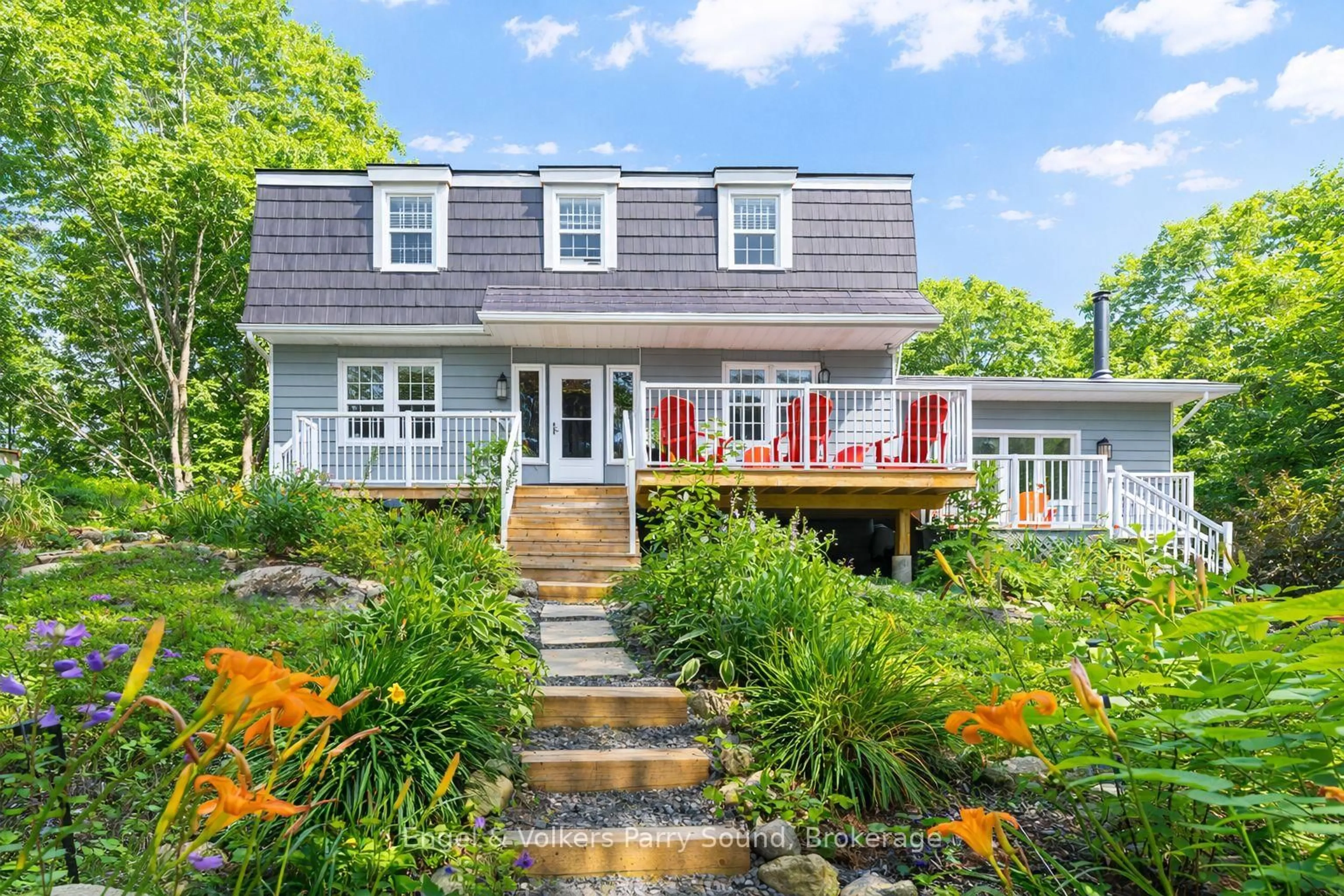 Home with vinyl exterior material, water/lake/river/ocean view for 6 Harmony Lane, Parry Sound Ontario P2A 0B1