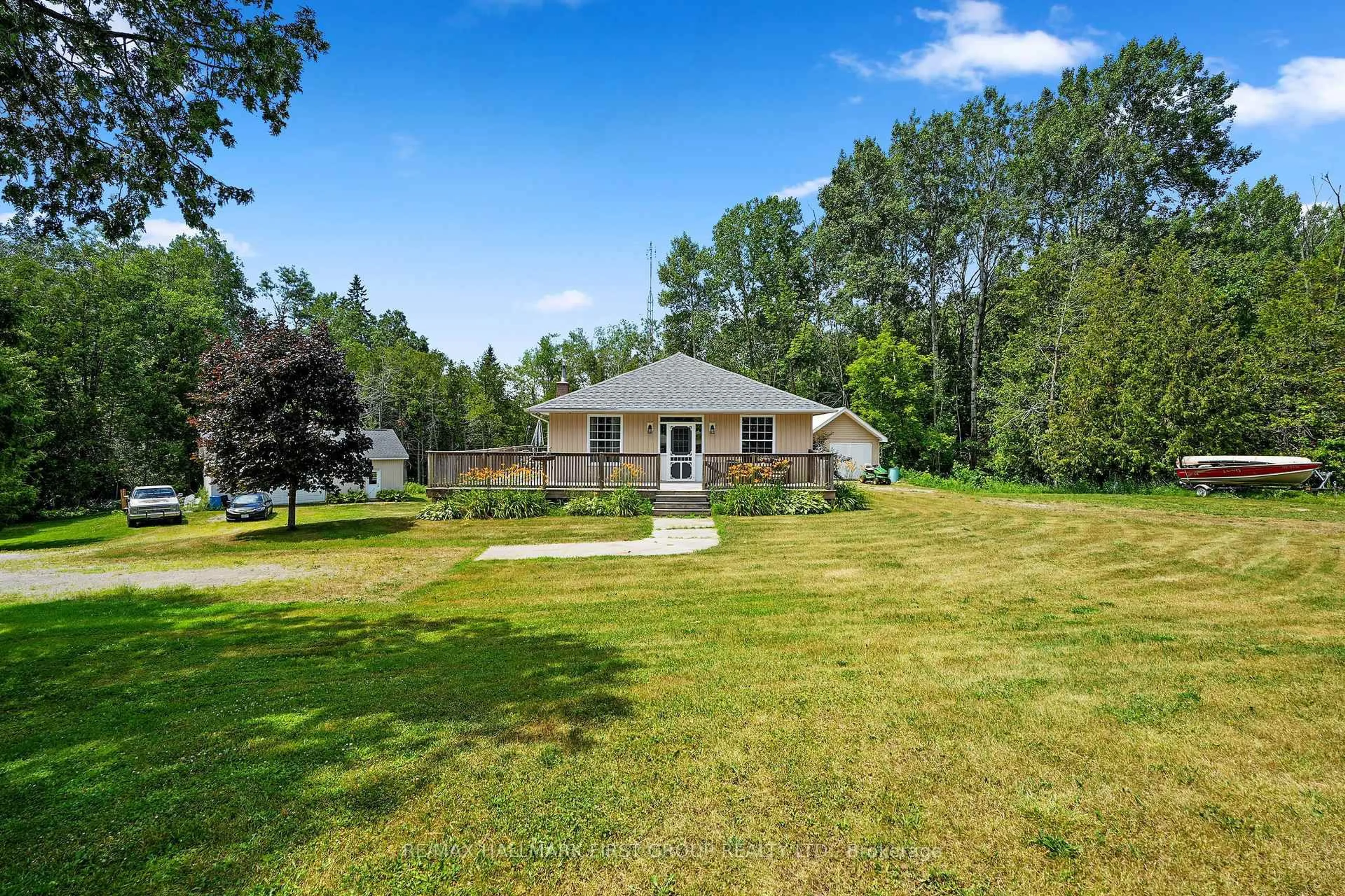 A pic from outside/outdoor area/front of a property/back of a property/a pic from drone, unknown for 10906 1st Line Rd, Alnwick/Haldimand Ontario K0K 2X0