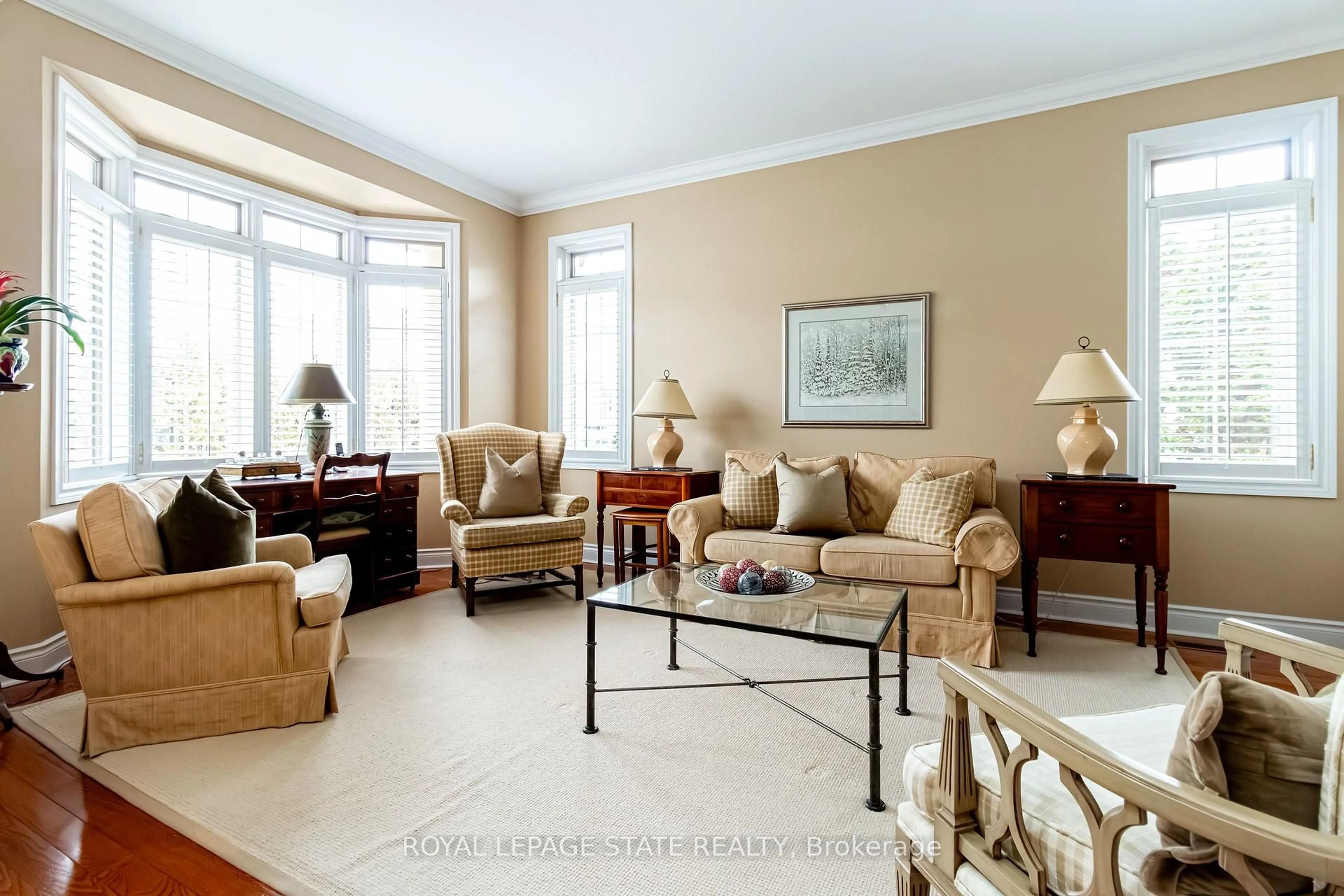 Living room with furniture, unknown for 71 Sulphur Springs Rd #5, Hamilton Ontario L9G 5C1