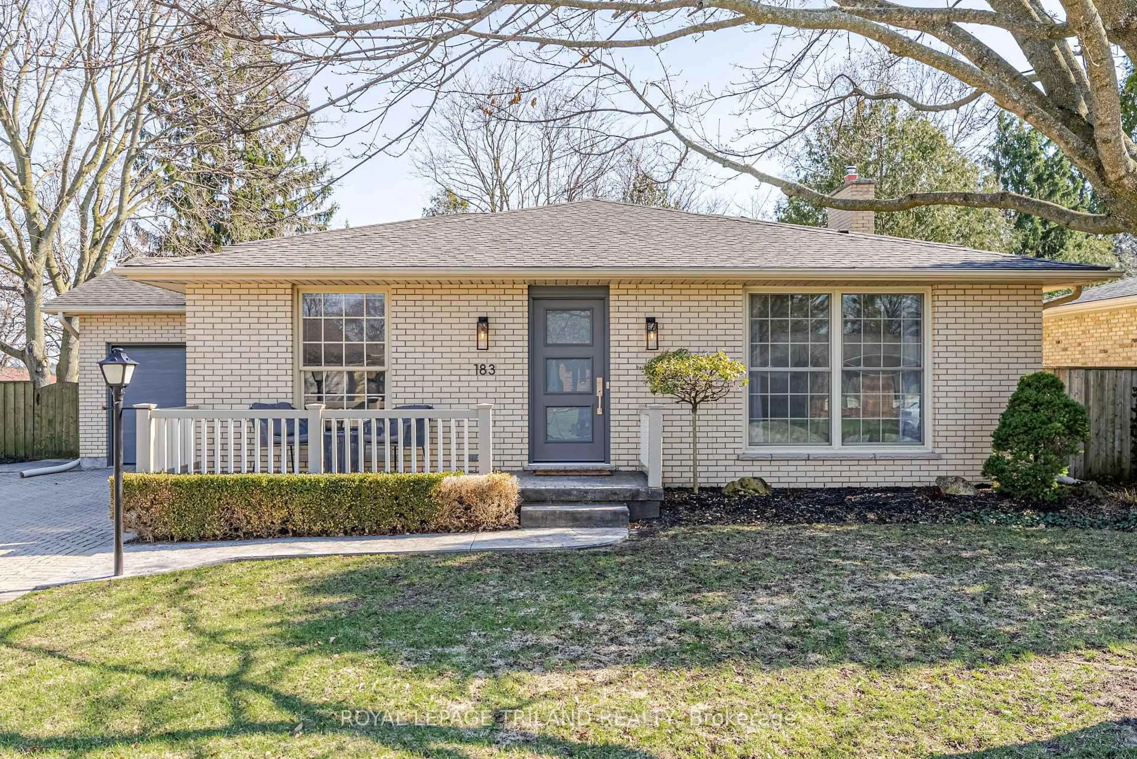 Home with vinyl exterior material, street for 183 Canterbury Dr, Thames Centre Ontario N0L 1G3