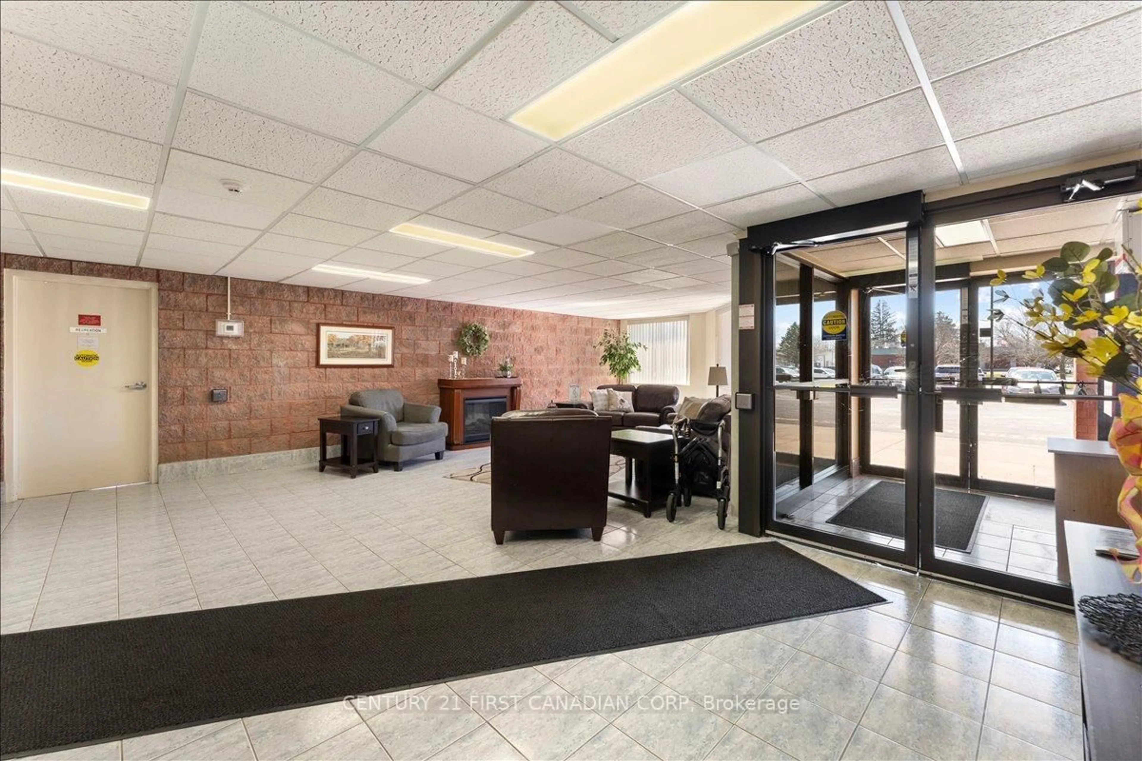 Lobby for 5 Mill Pond Crt #706, Norfolk Ontario N3Y 5J6