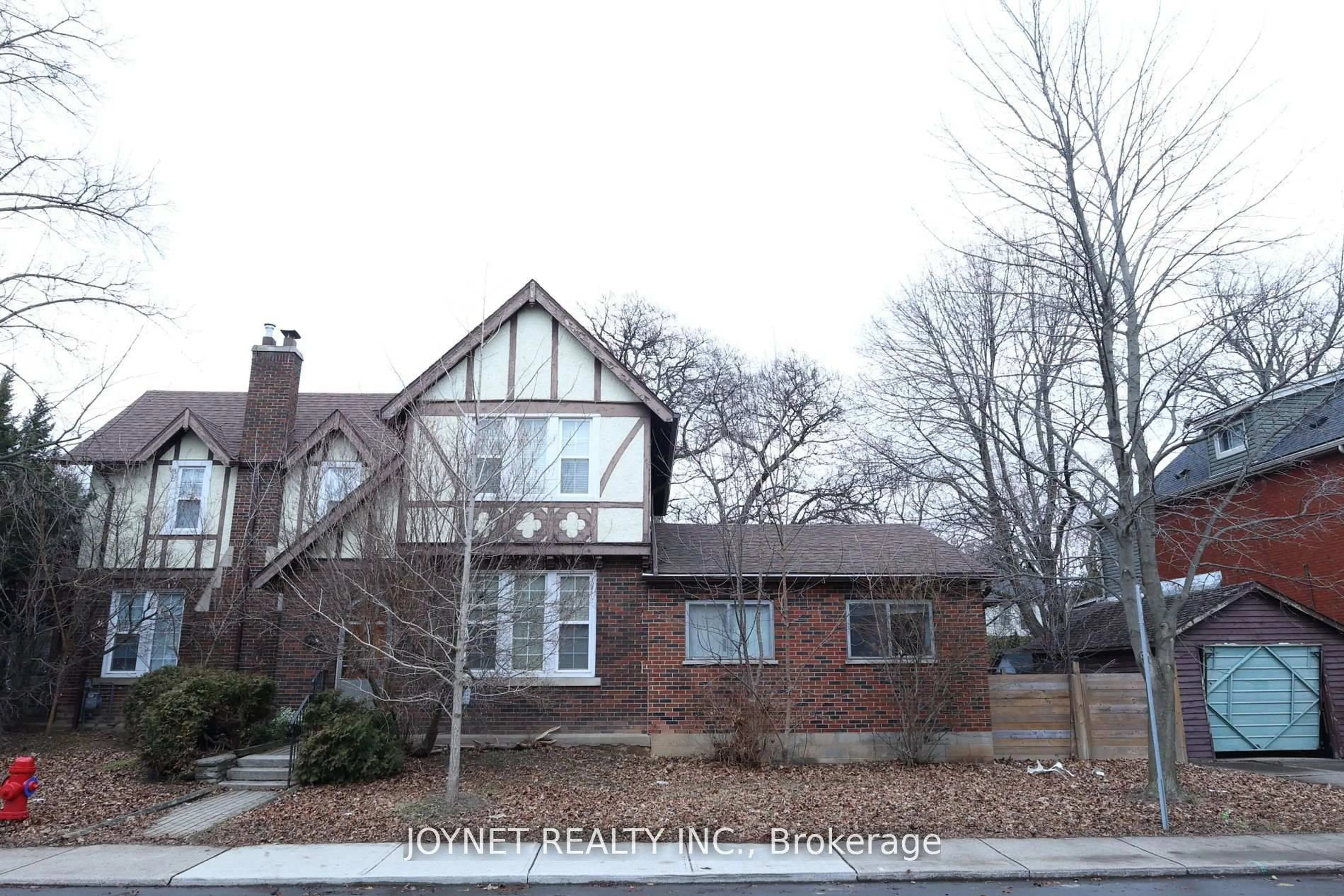 Home with brick exterior material, street for 78 North Oval, Hamilton Ontario L8S 3Y8