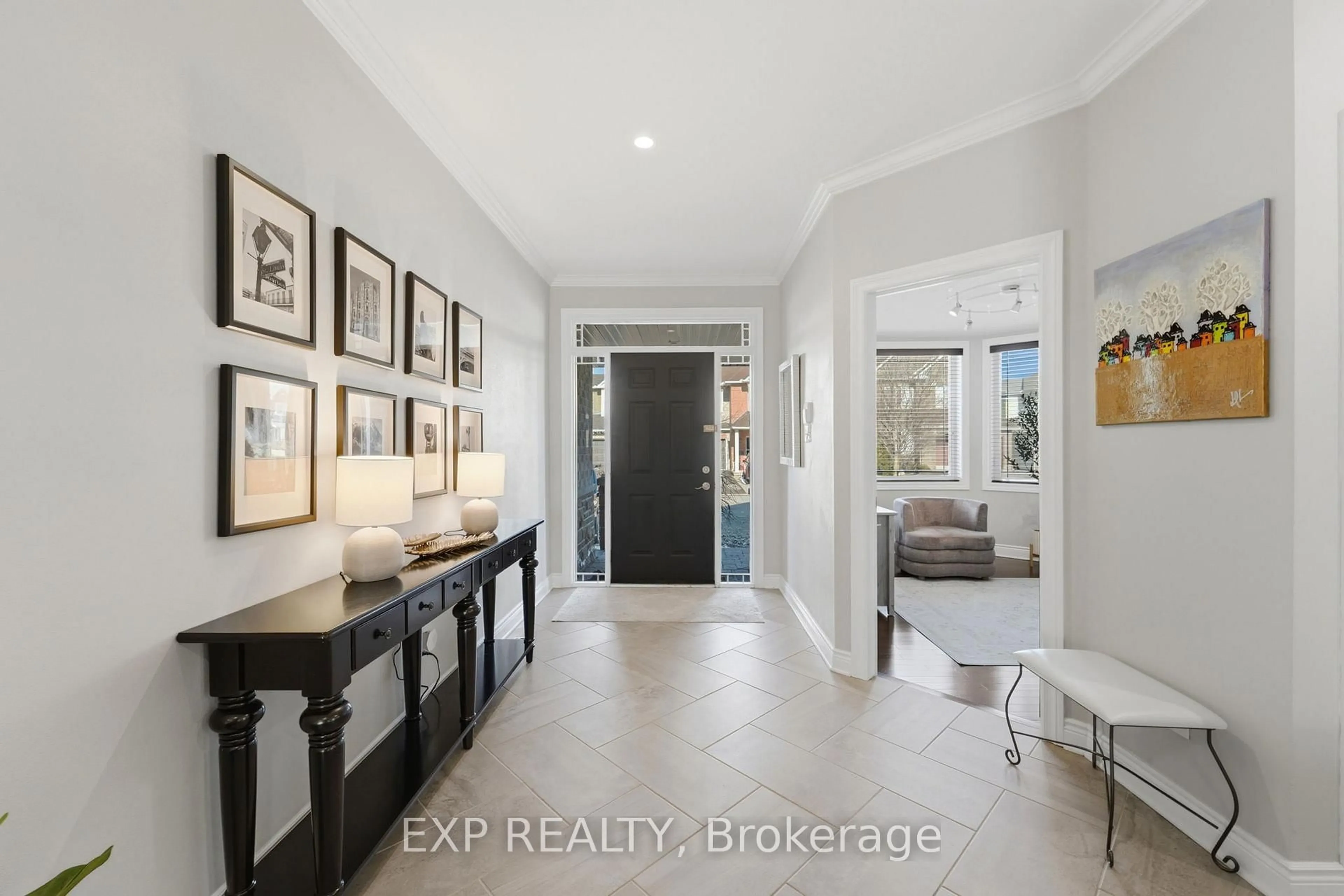 Indoor entryway for 509 Clarington Ave, Ottawa Ontario K4A 0A3