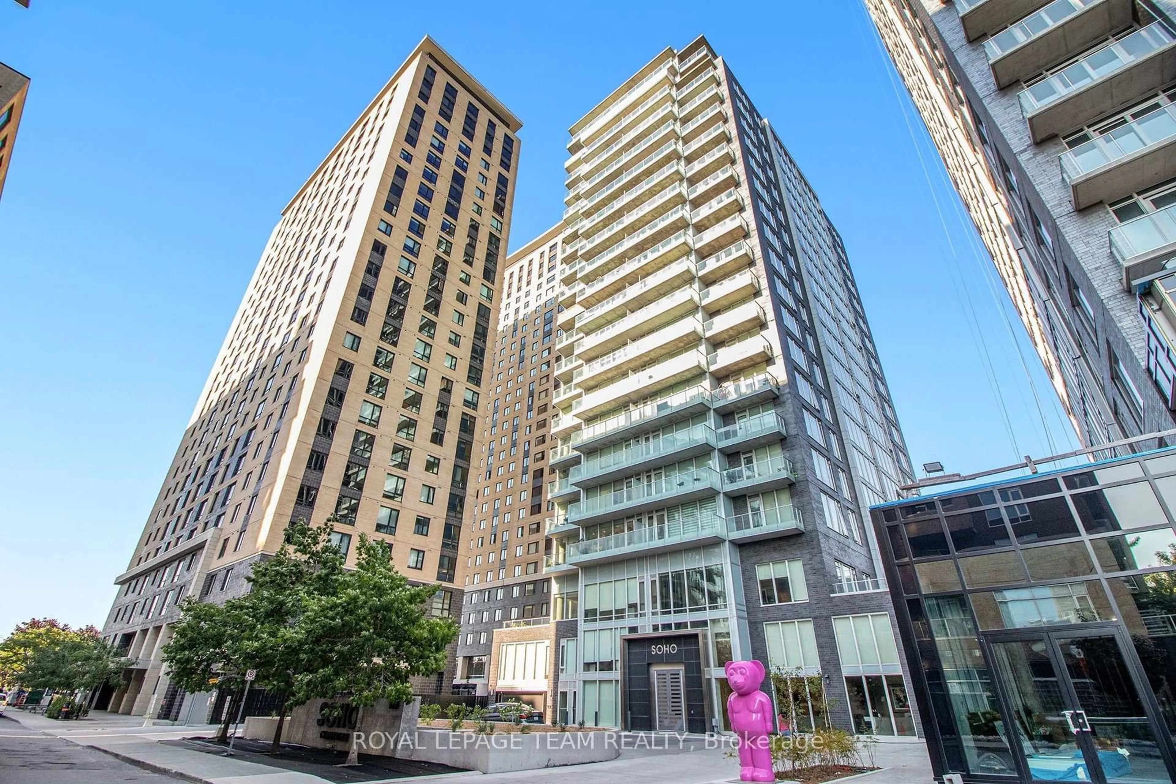 Unknown for 111 Champagne Ave #406, Ottawa Ontario K1S 5V3