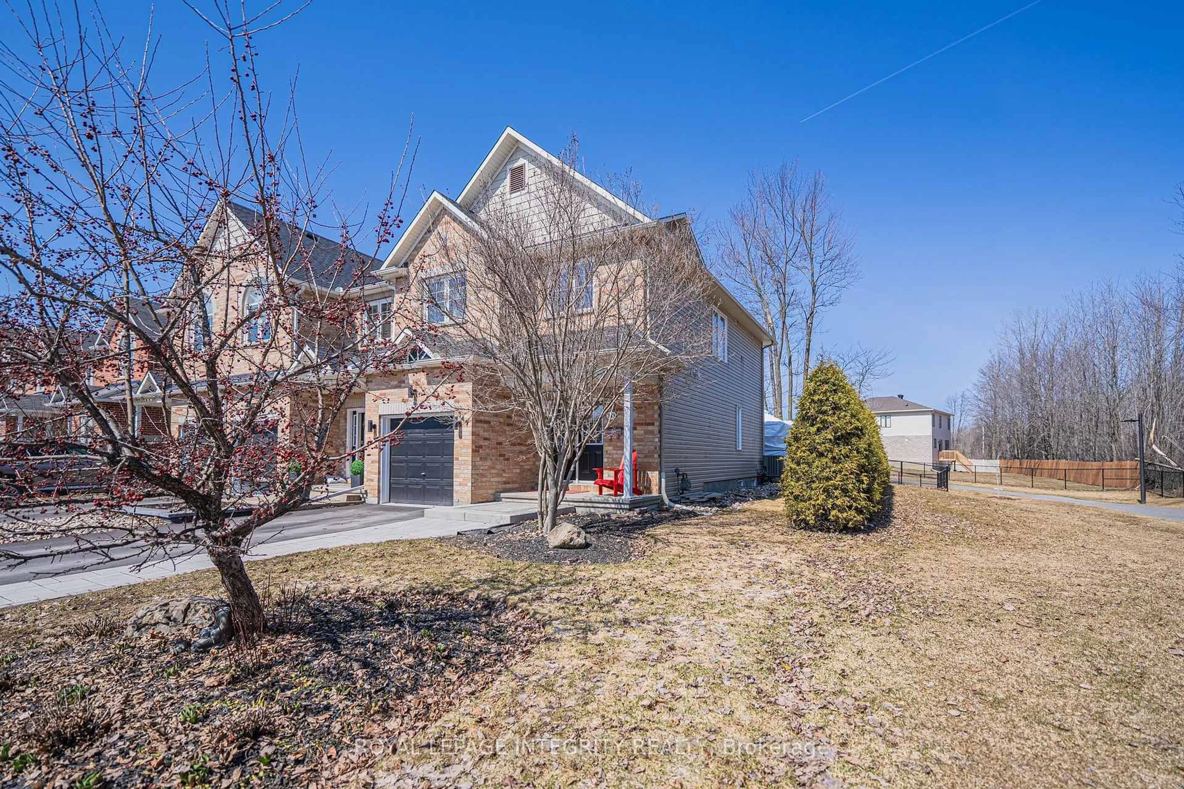 A pic from outside/outdoor area/front of a property/back of a property/a pic from drone, street for 349 Celtic Ridge Cres, Ottawa Ontario K2W 0B6