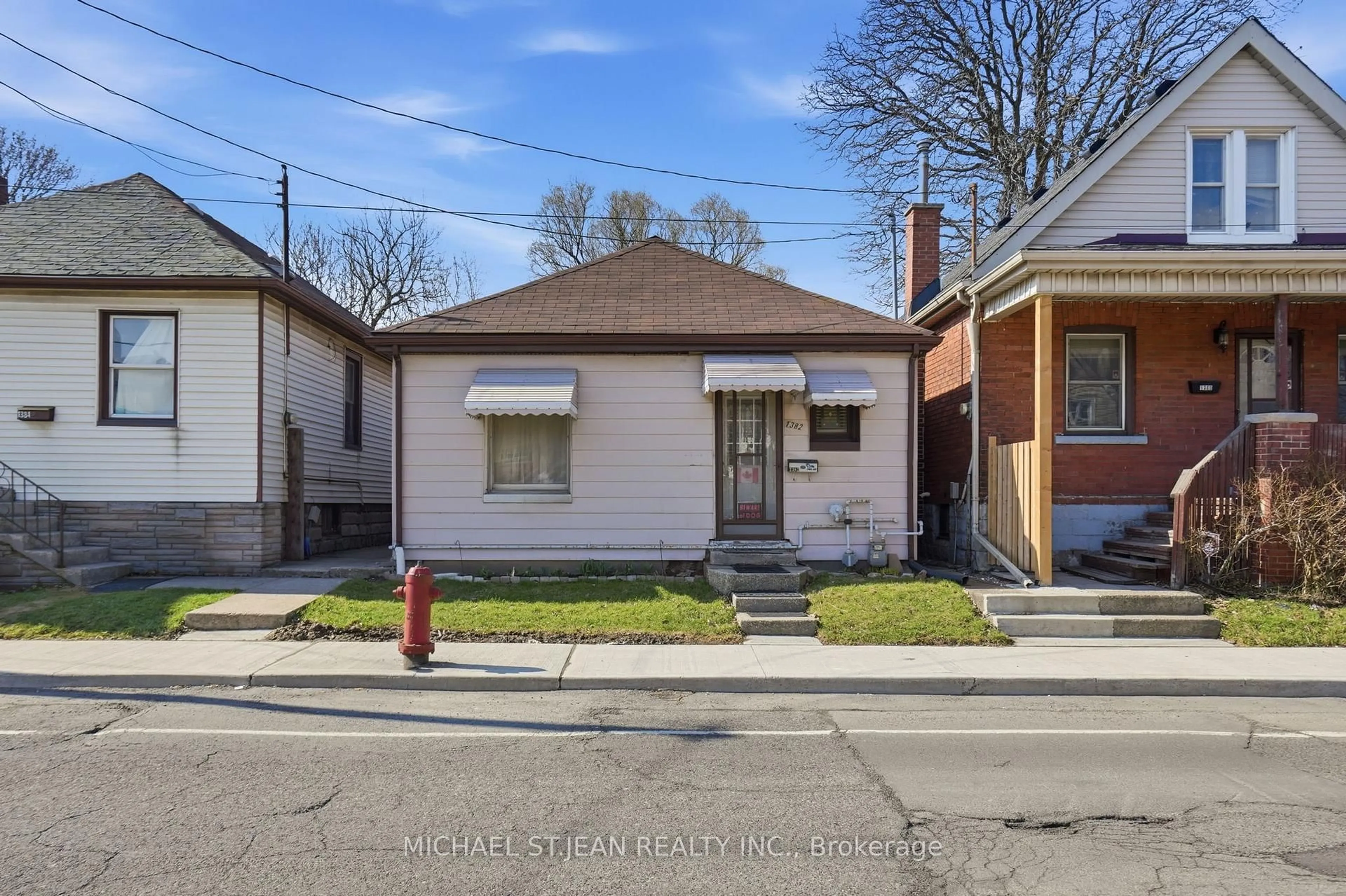 Unknown for 1382 Cannon St, Hamilton Ontario L8H 1W1