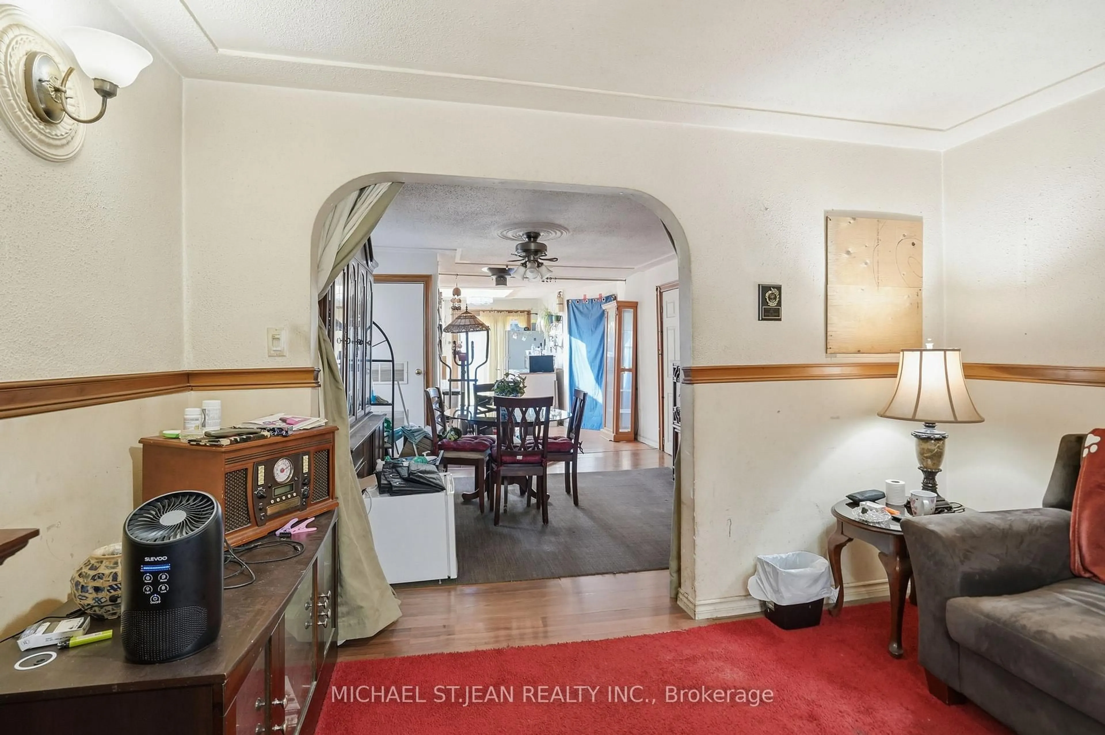 Unknown for 1382 Cannon St, Hamilton Ontario L8H 1W1