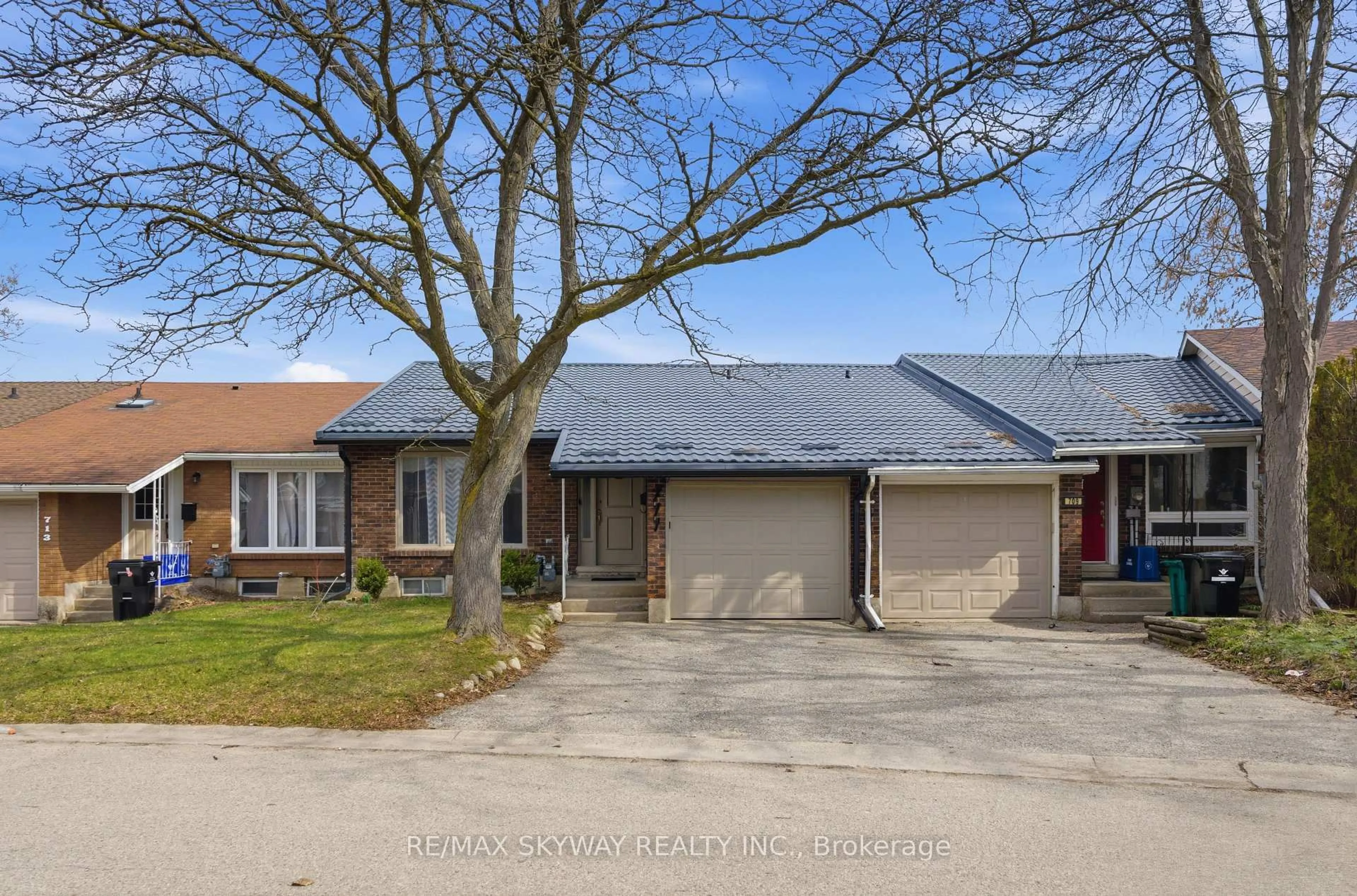 Unknown for 711 Hillview Rd, Cambridge Ontario N3H 5C2