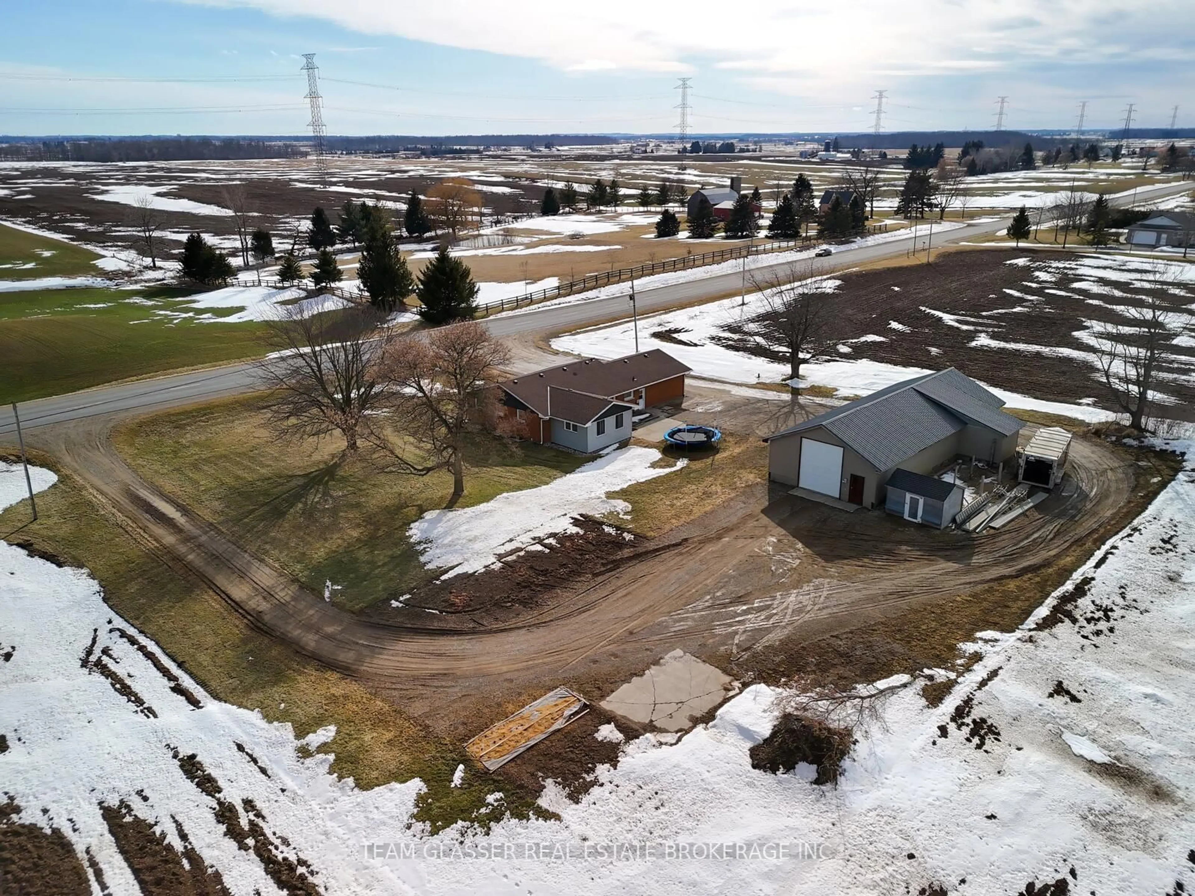 A pic from outside/outdoor area/front of a property/back of a property/a pic from drone, unknown for 49728 LYONS LINE Rd, Malahide Ontario N0L 2J0