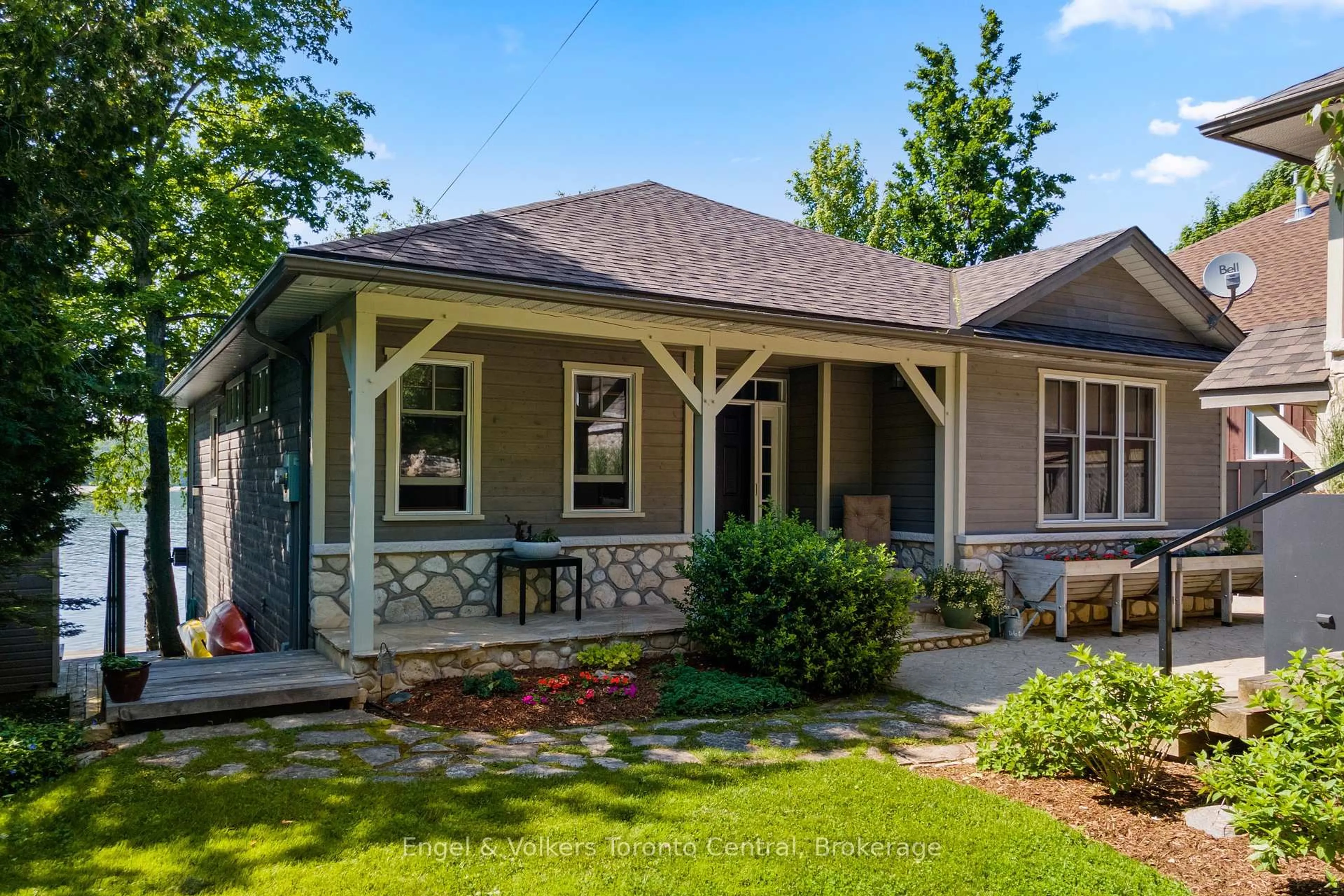 Home with vinyl exterior material, street for 54 William St, Northern Bruce Peninsula Ontario N0H 1W0